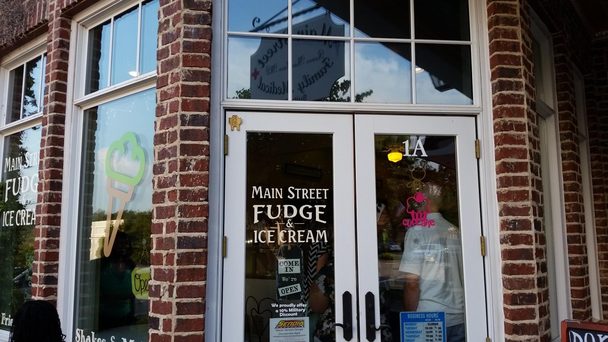 Main Street Fudge Shop & Ice Cream