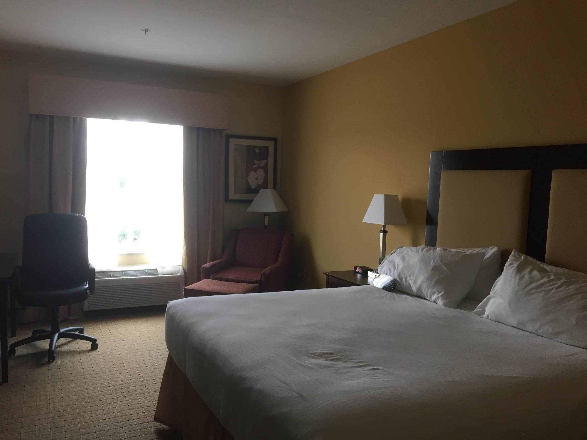 Holiday Inn Express & Suites Georgetown, an IHG Hotel