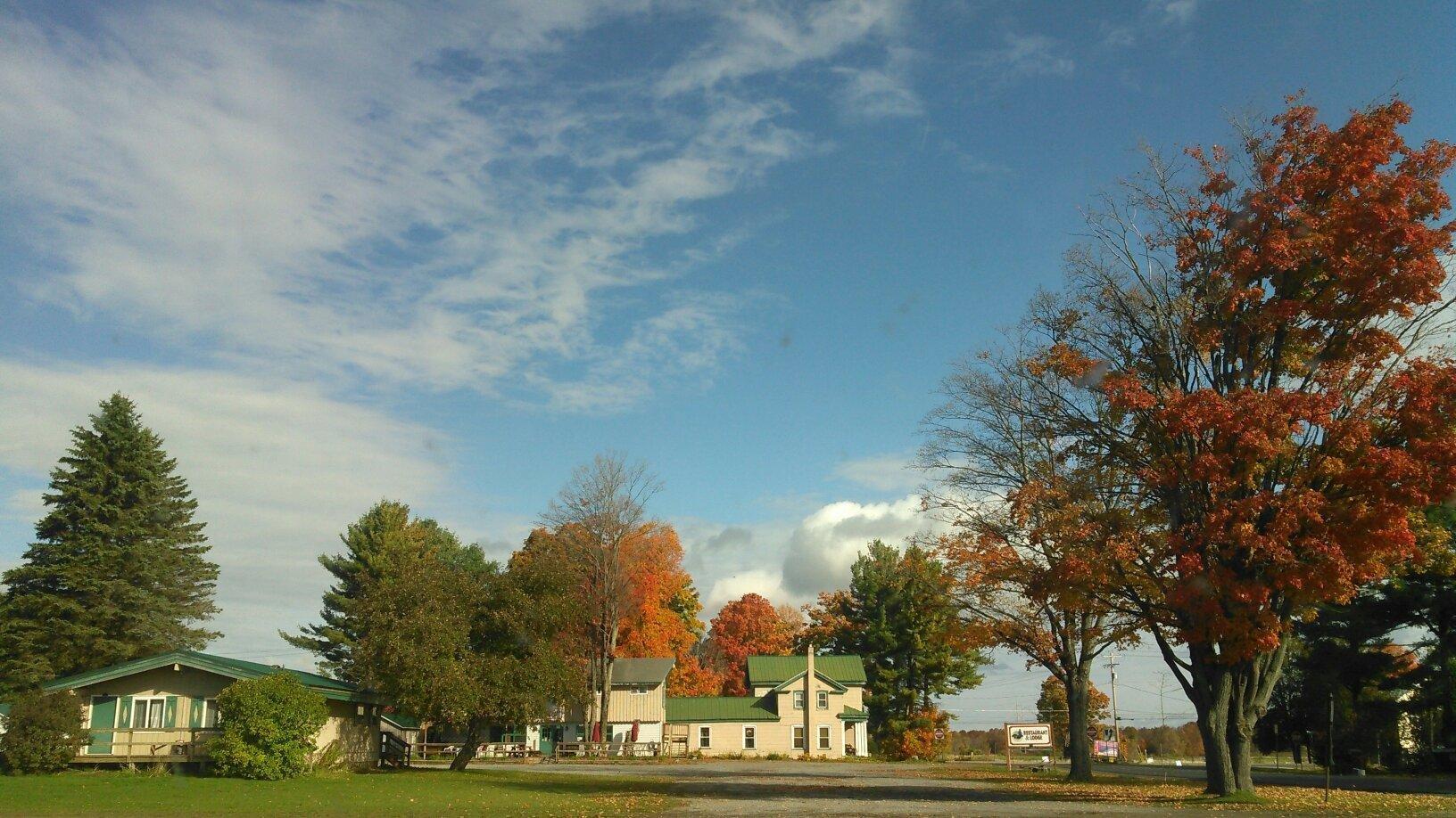 Towpath Restaurant & Lodge