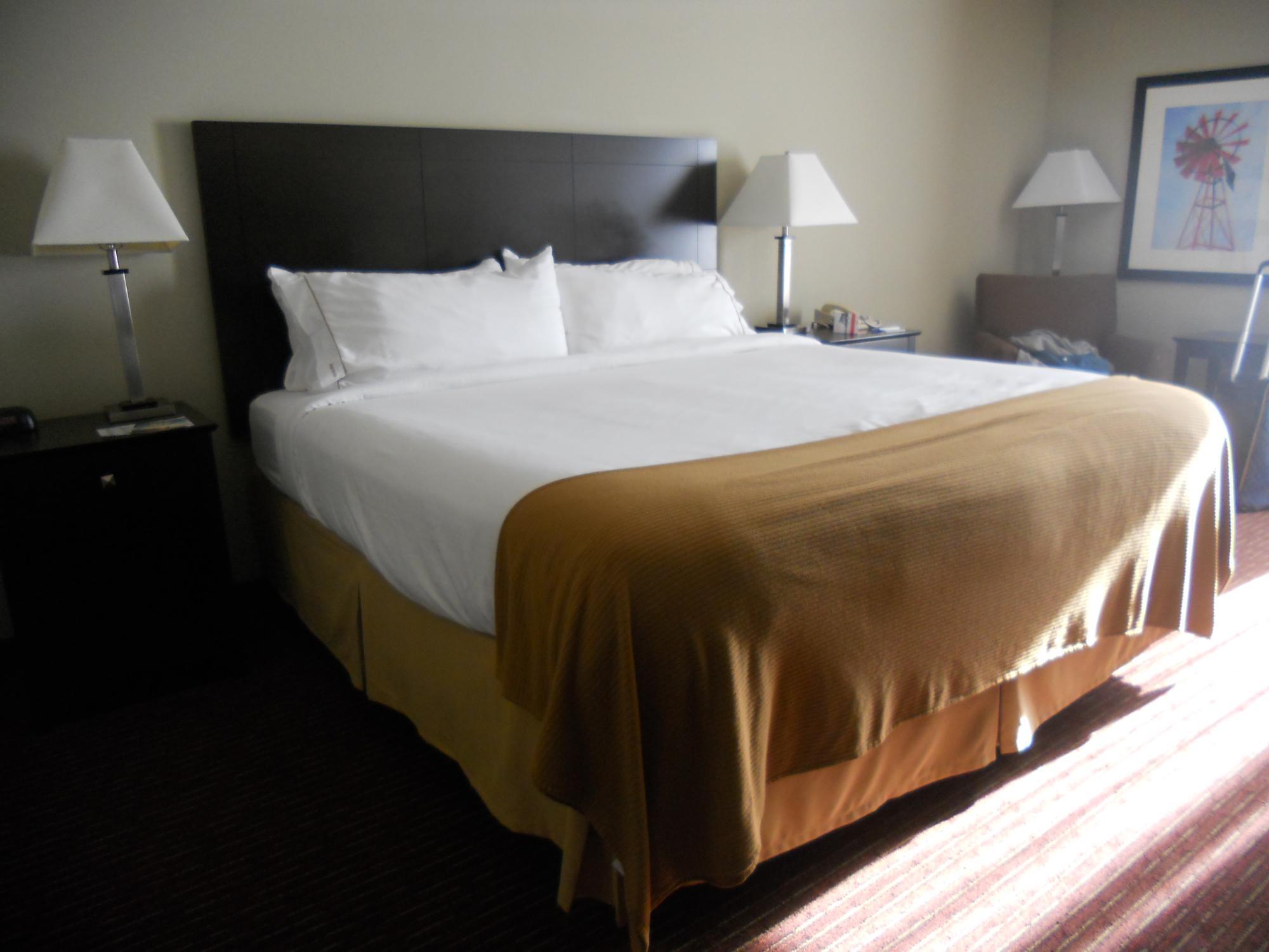 Holiday Inn Express Fort Wayne-East (New Haven), an IHG Hotel