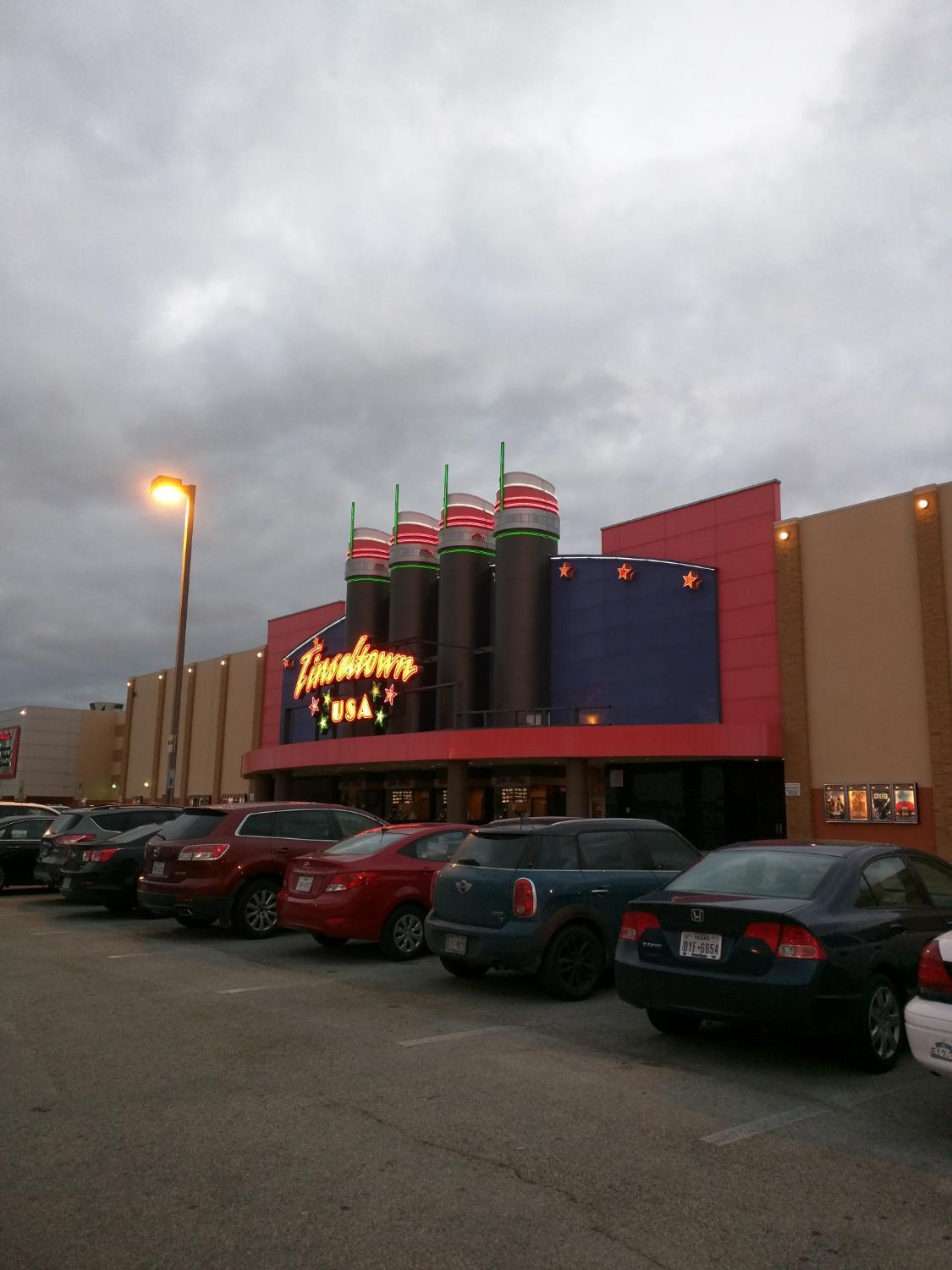 Cinemark Stone Hill Town Center