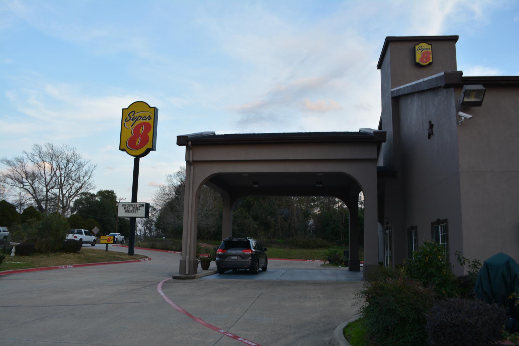 Super 8 By Wyndham Huntsville