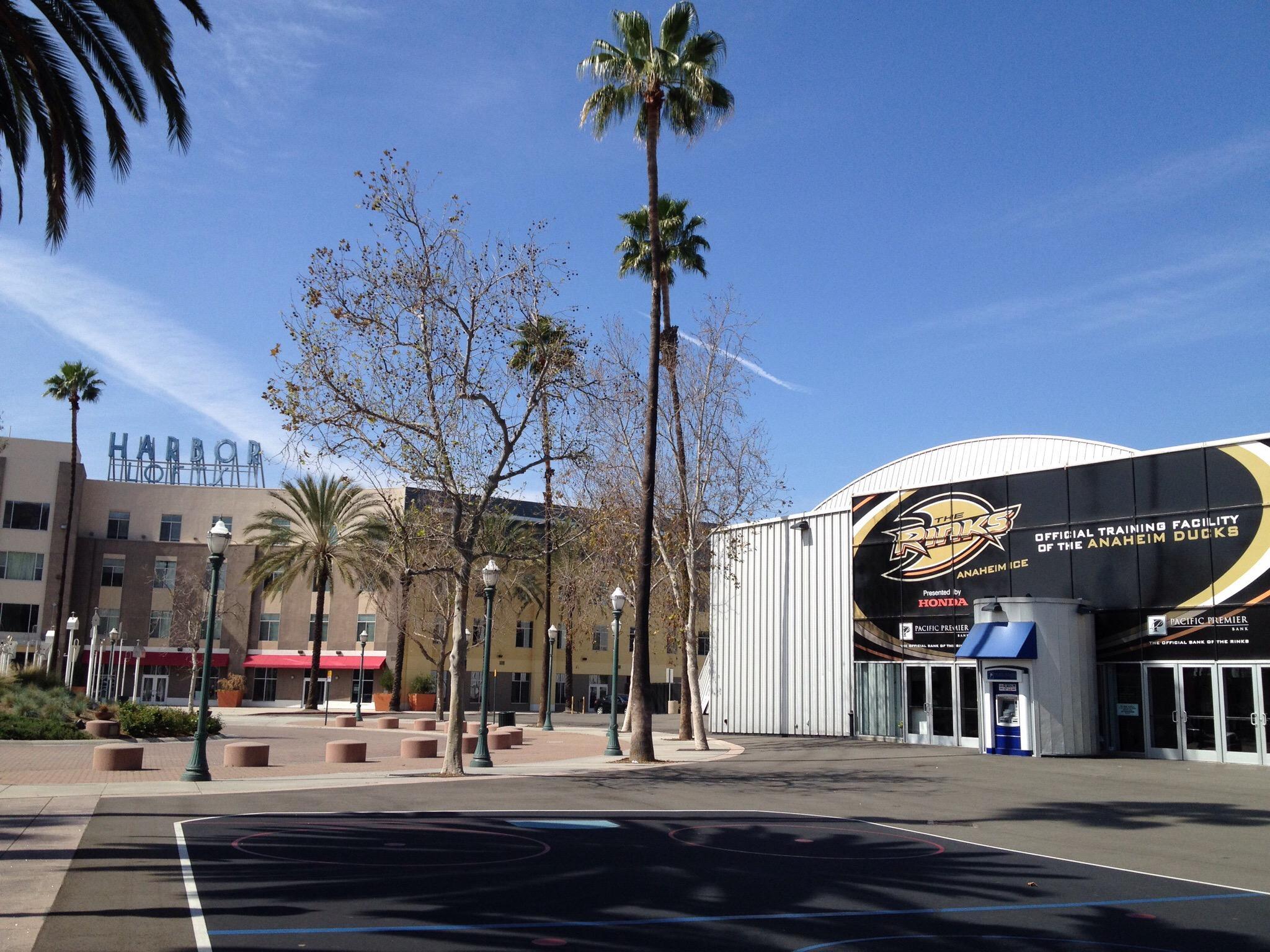 Center Street Promenade