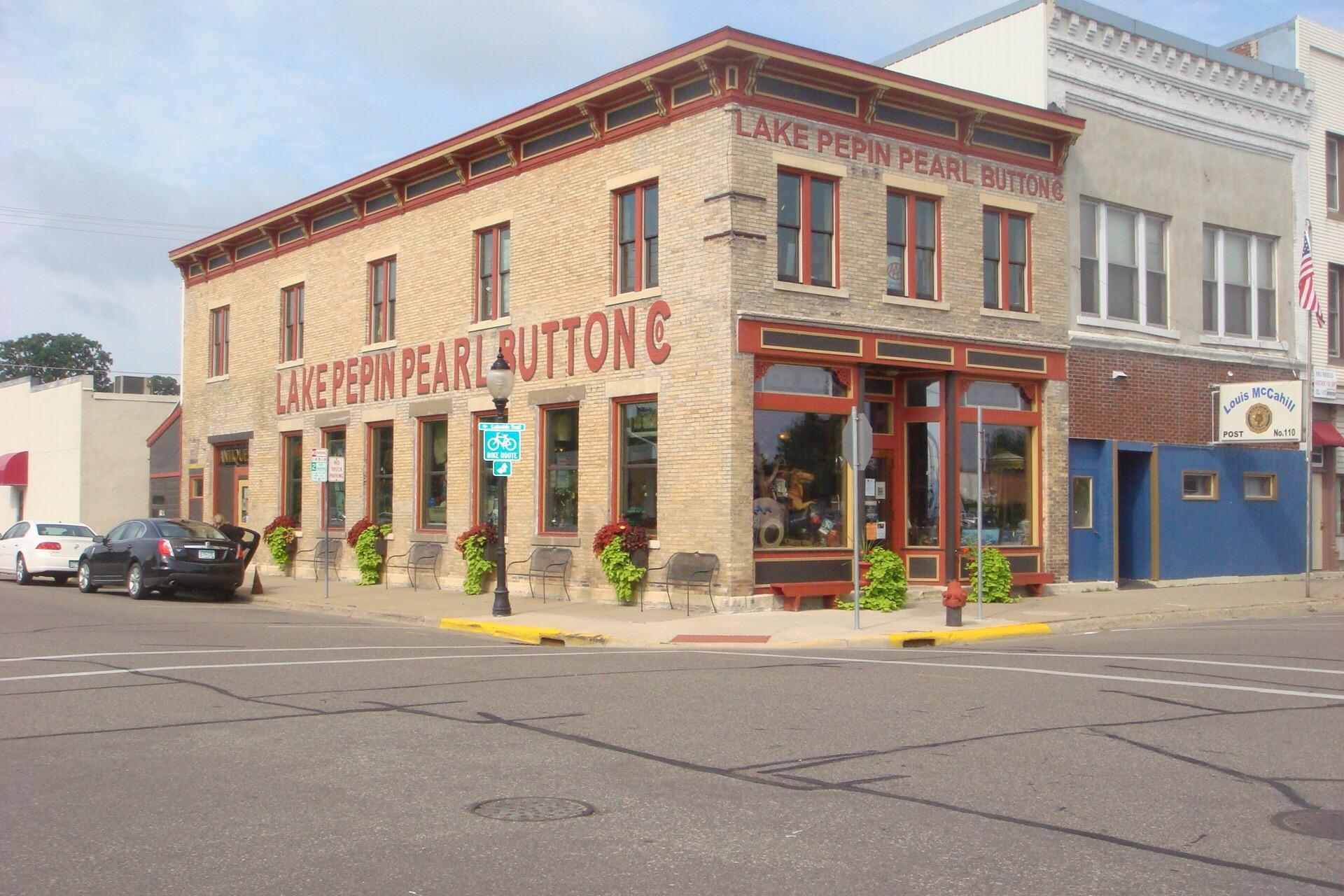 Lake Pepin Pearl Button Company