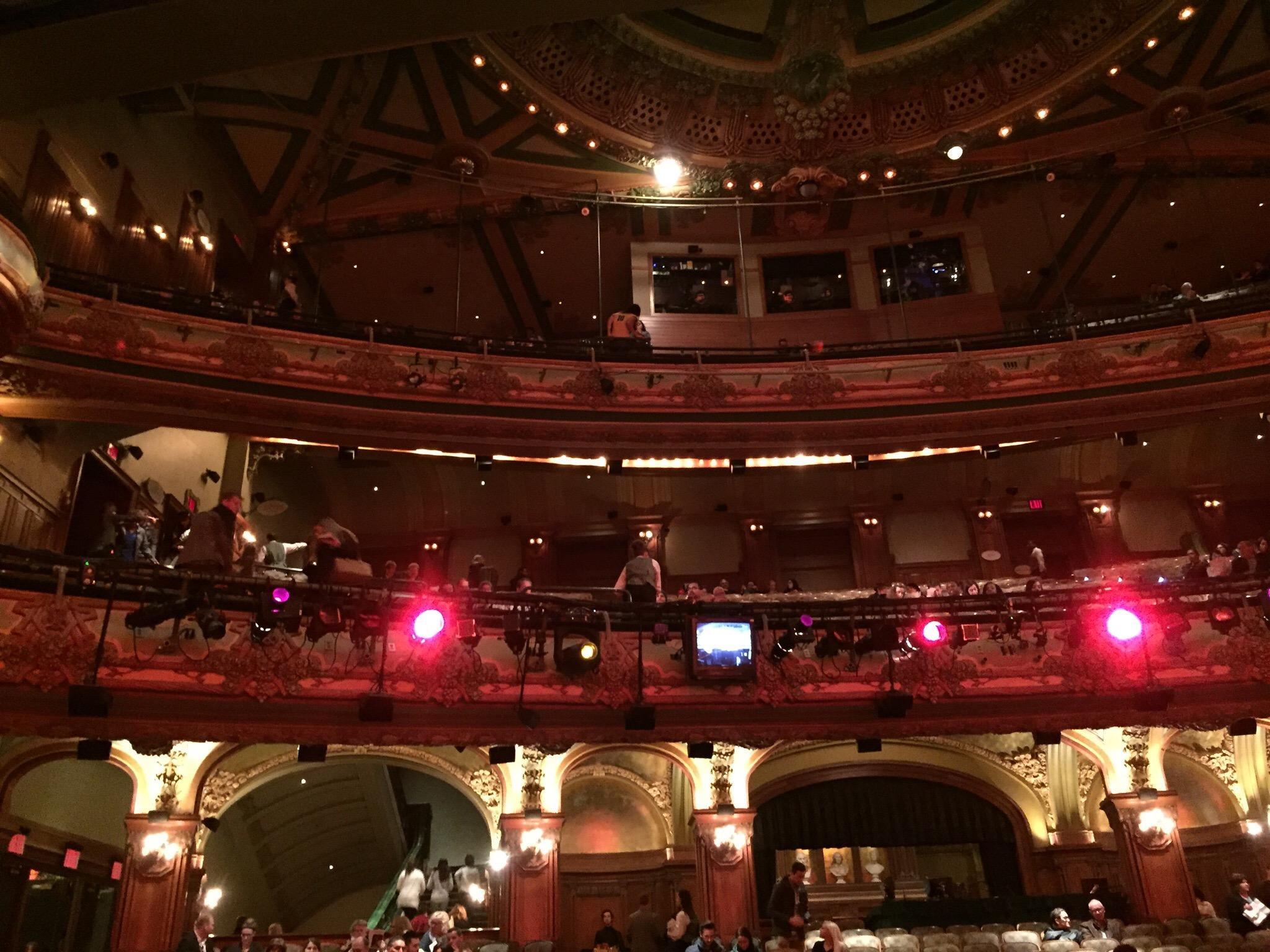 New Amsterdam Theater