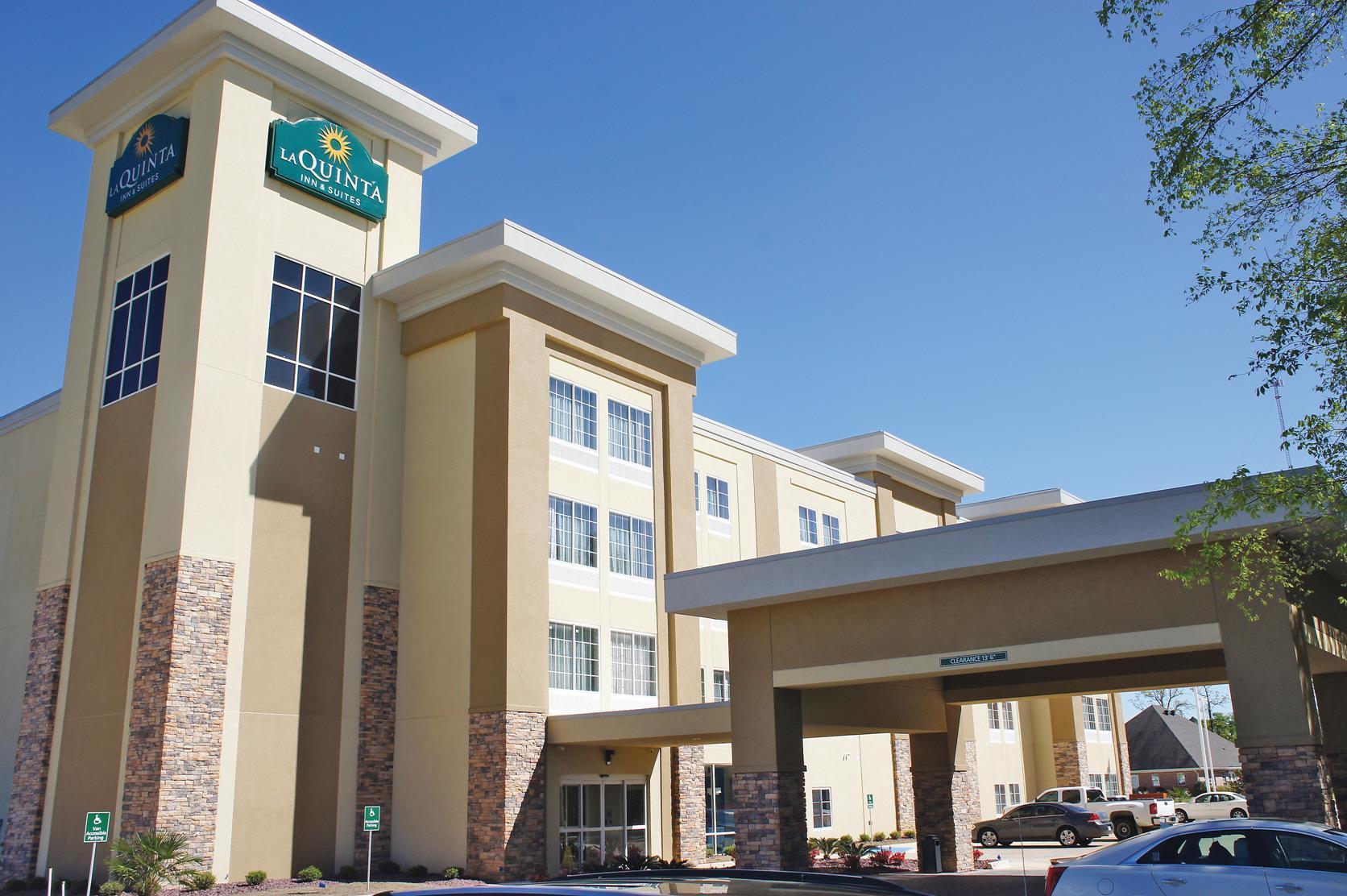 La Quinta Inn & Suites By Wyndham West Monroe