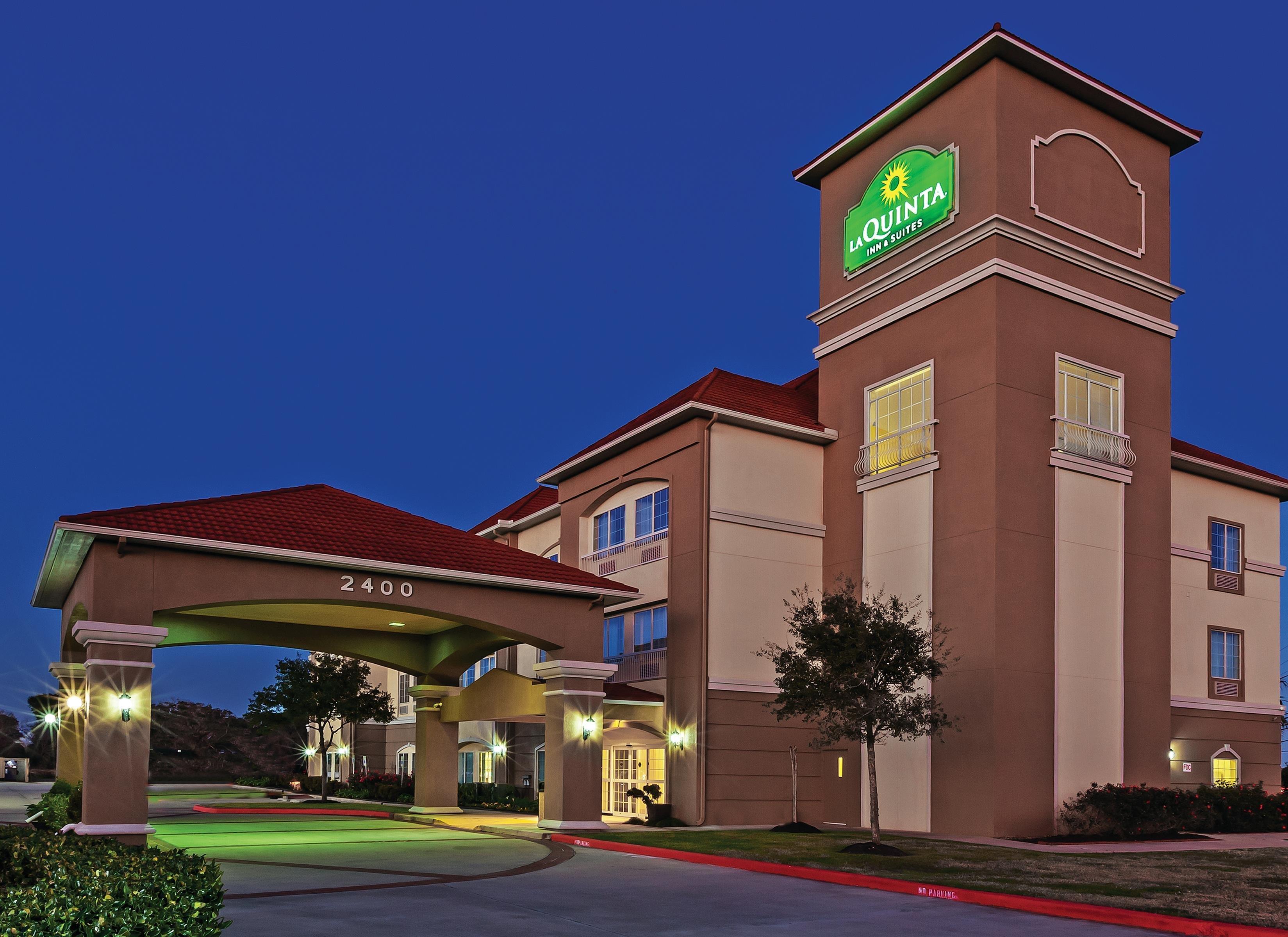 La Quinta Inn & Suites By Wyndham Angleton