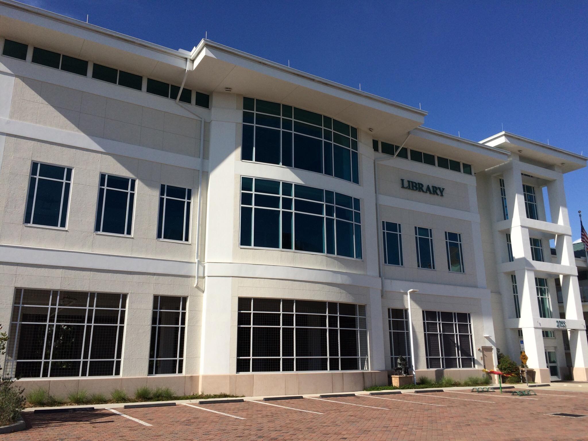 Fort Myers Beach Public Library