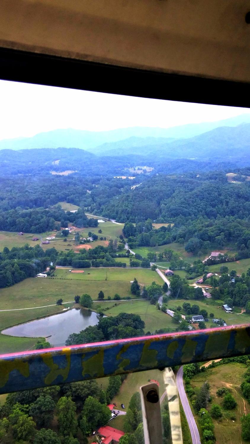 Smoky Mountain Helicopters Cherokee