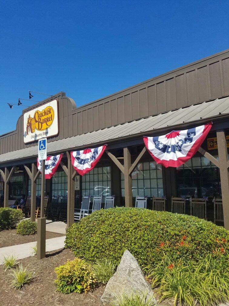 Cracker Barrel Old Country Store