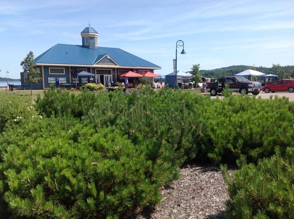 Brundage Point Weekly Market