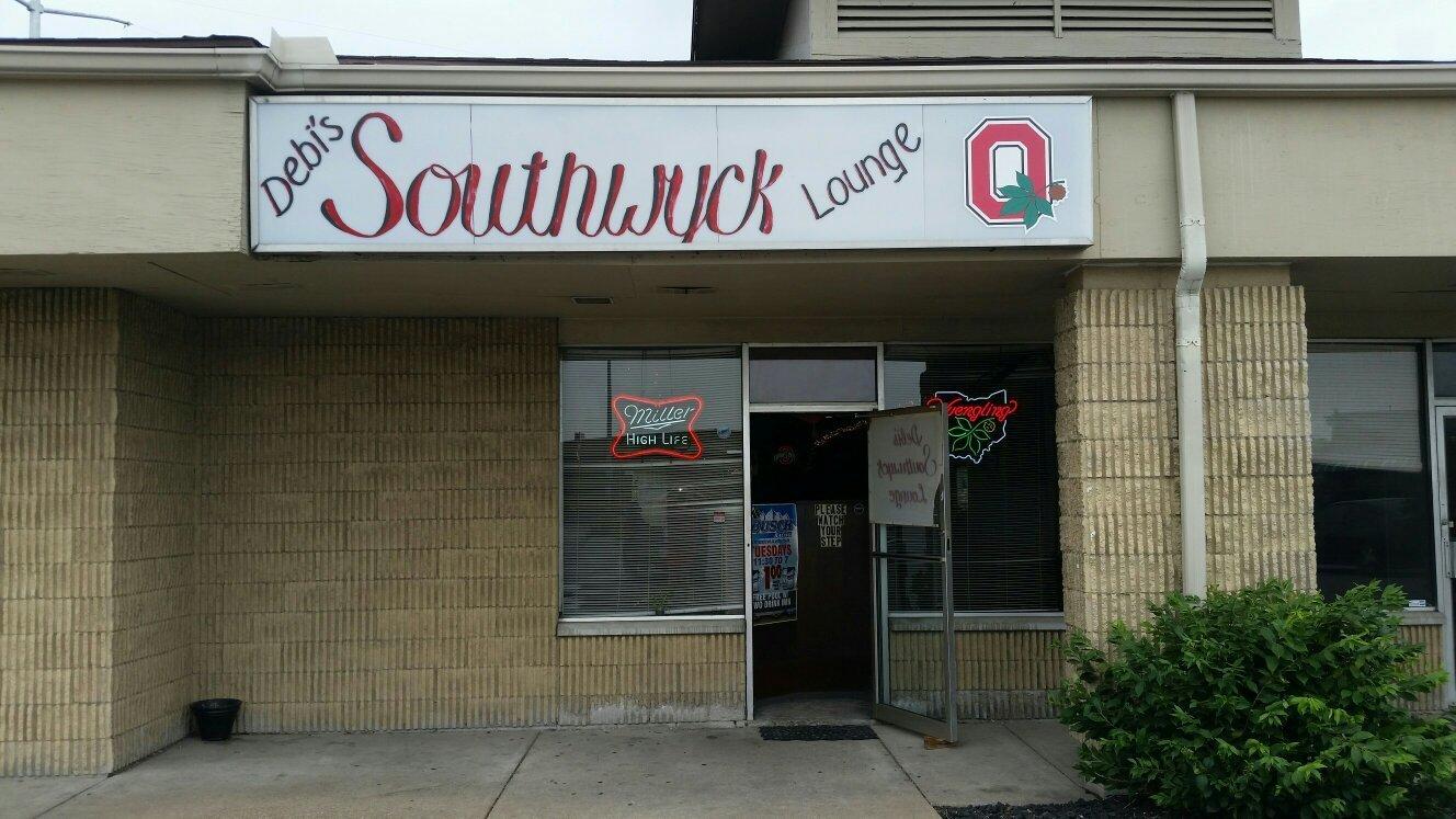 Debi's Southwyck Lounge