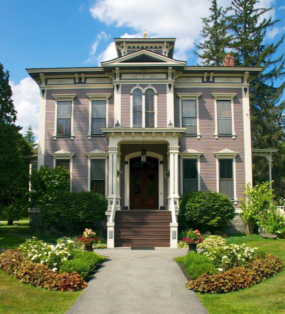 The Mansion of Saratoga