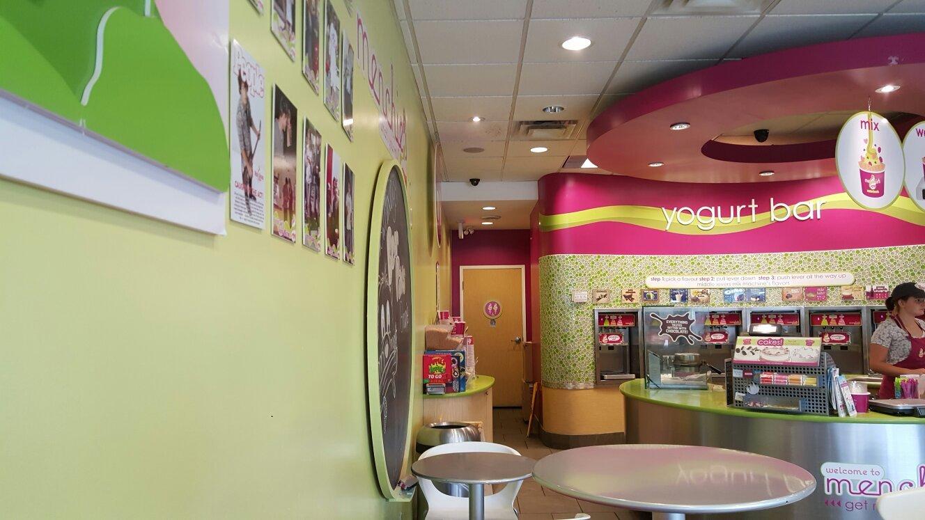 Menchie's Waterloo