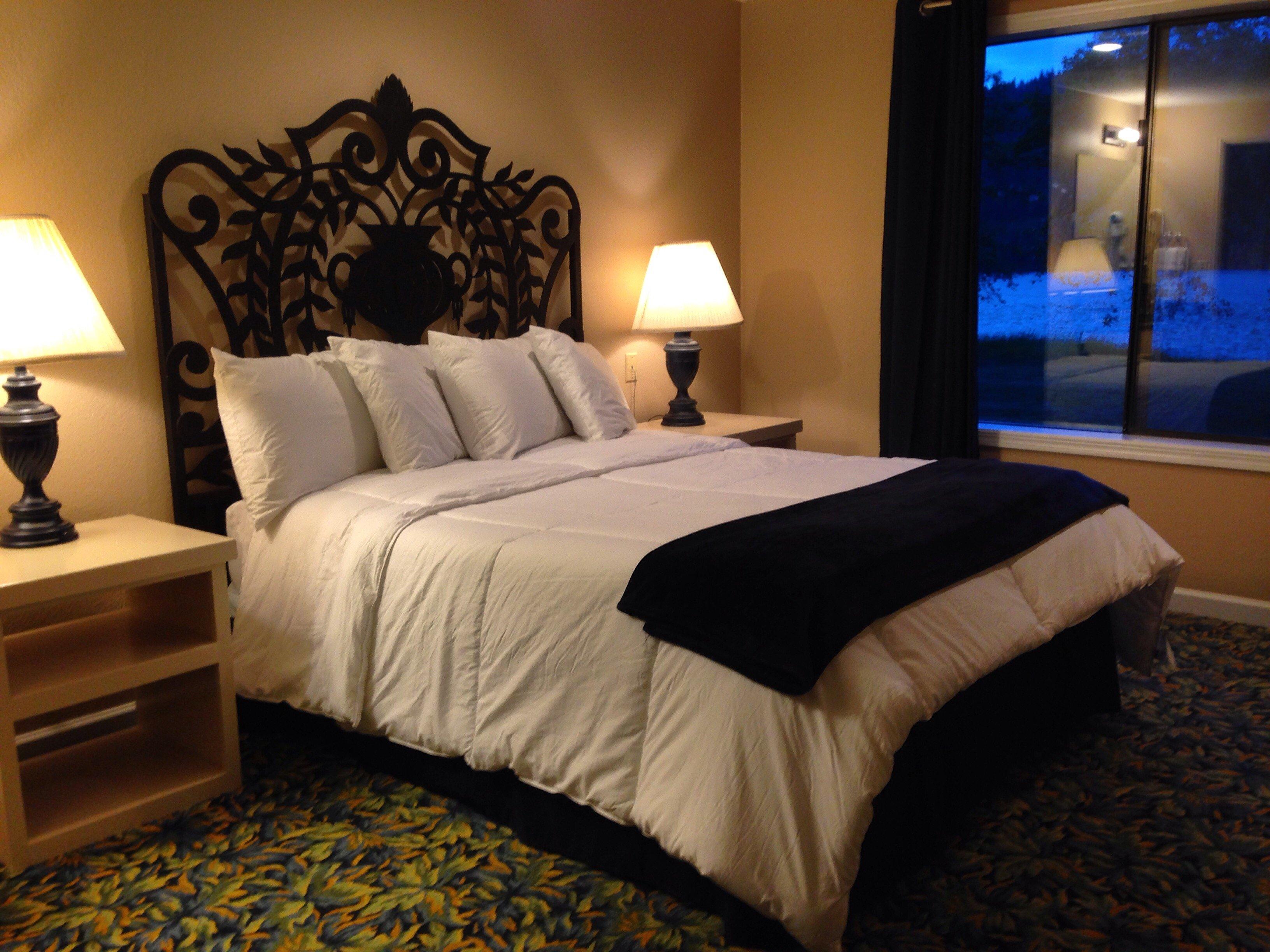 Umpqua River Inn & Suites