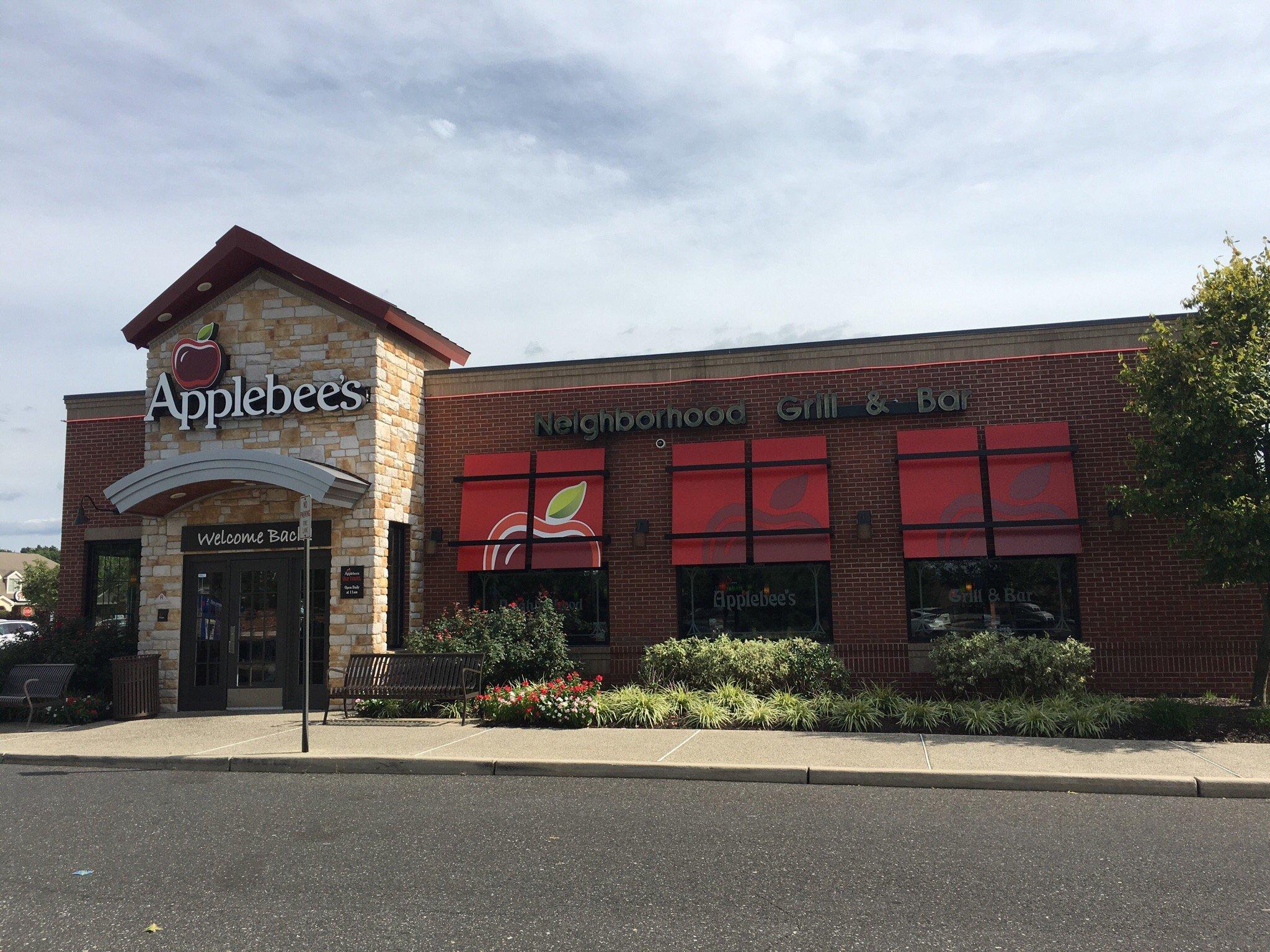 Applebee's Grill + Bar