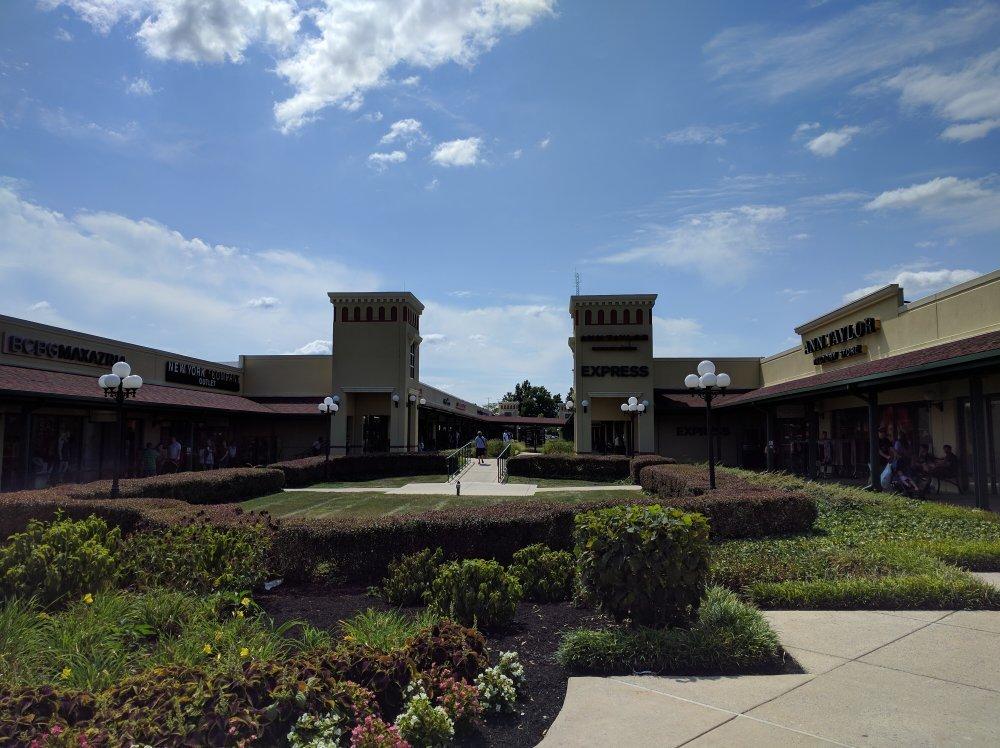 Hagerstown Premium Outlets