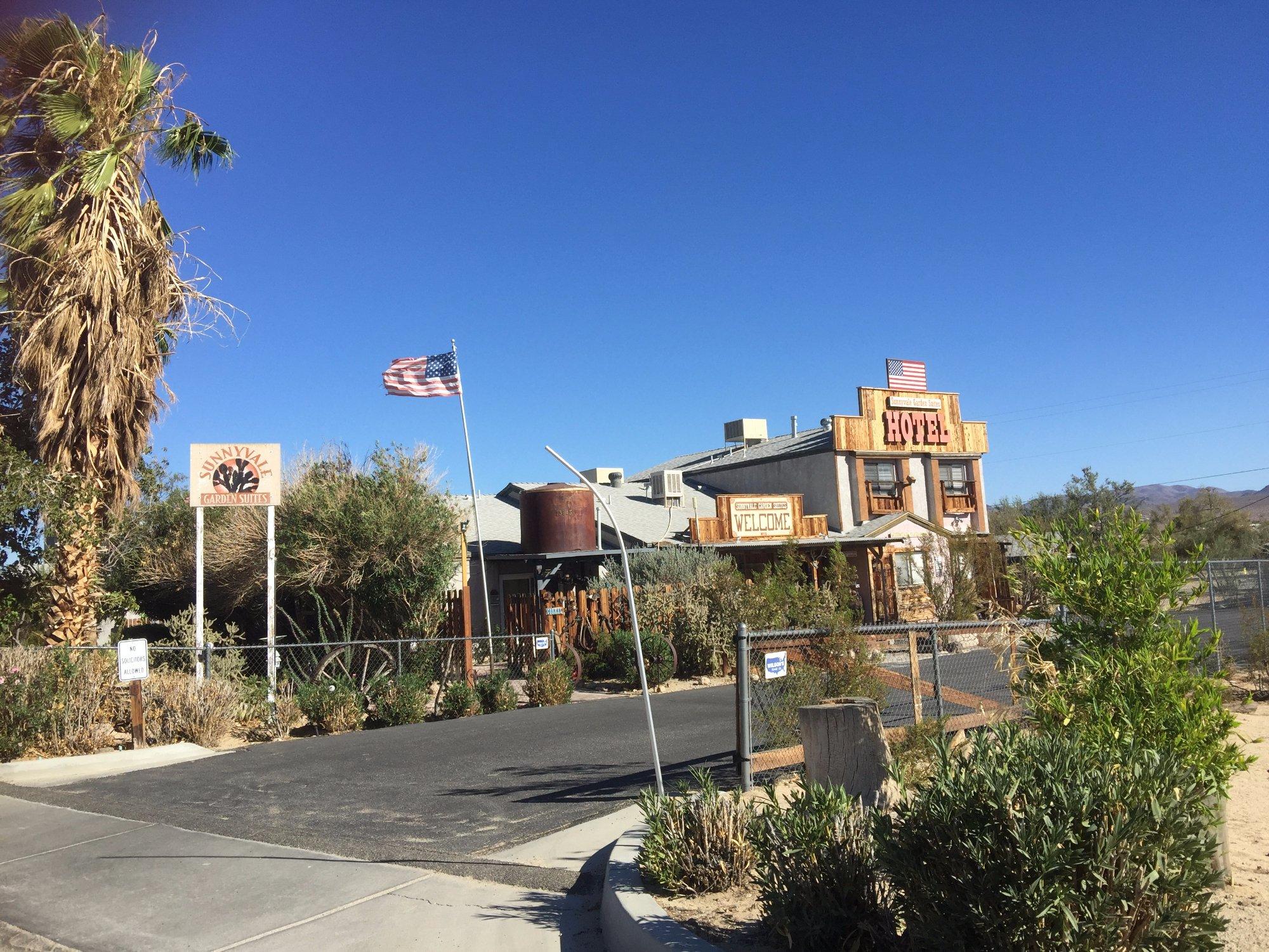 Sunnyvale Garden Suites Hotel - Joshua Tree National Park