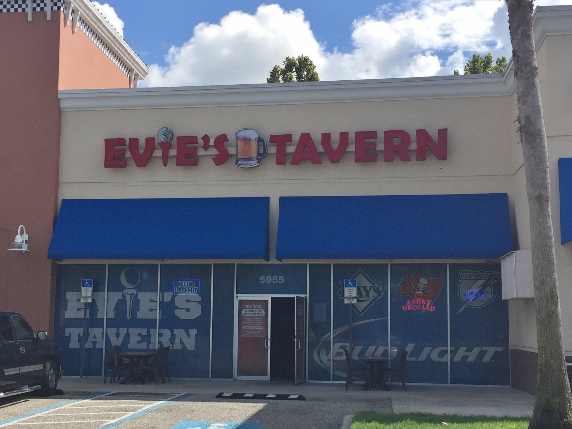 Evies Tavern Ellenton