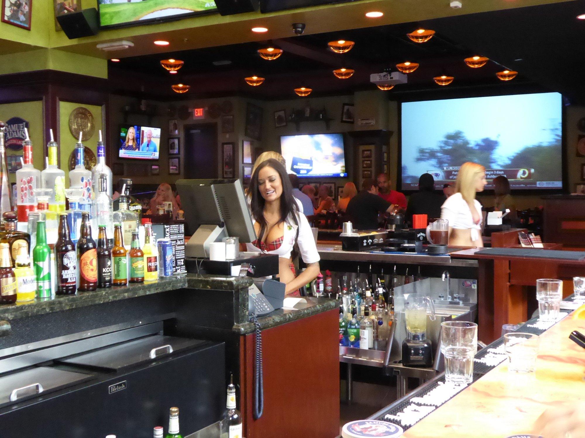 Tilted Kilt Pub & Eatery