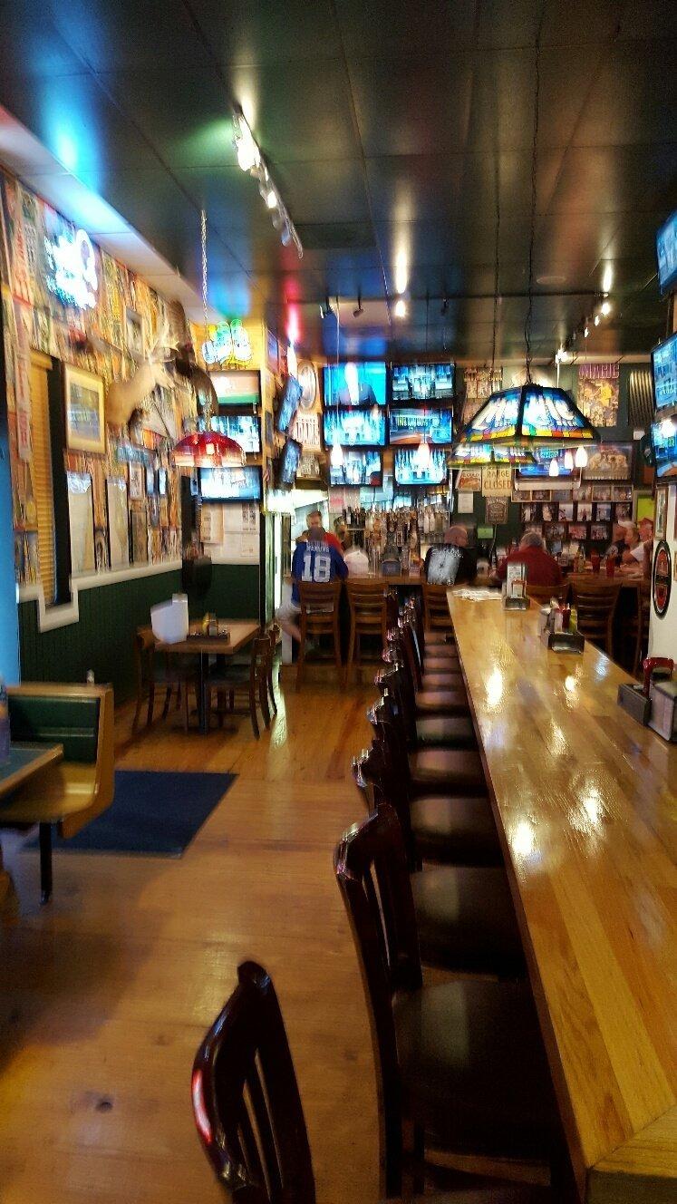 Coach's Pub & Eatery