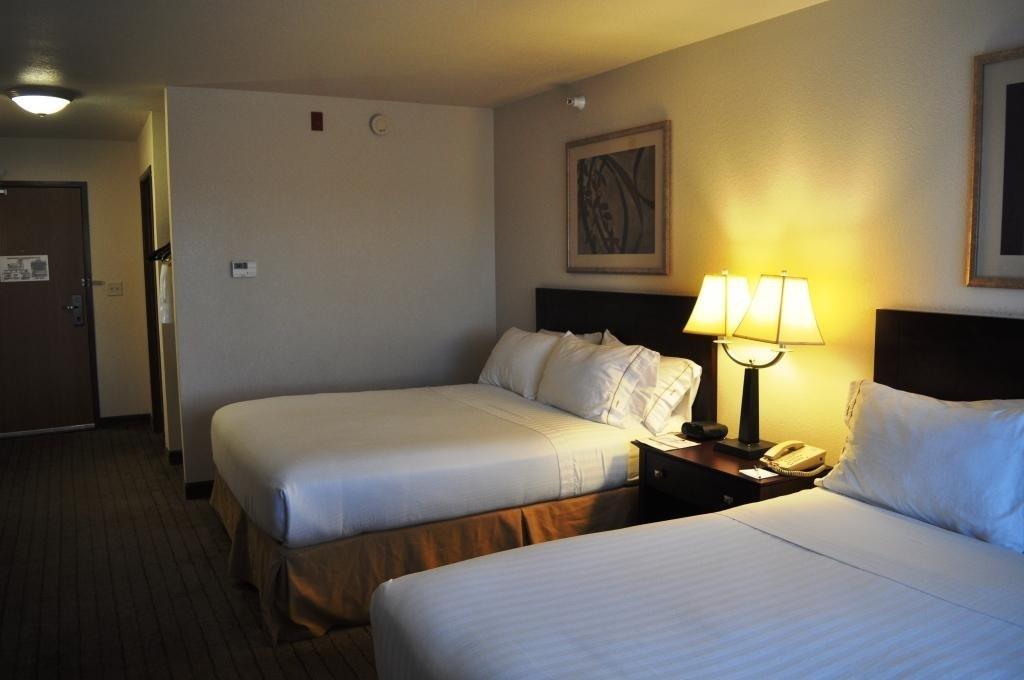 Holiday Inn Express & Suites Buffalo, an IHG Hotel