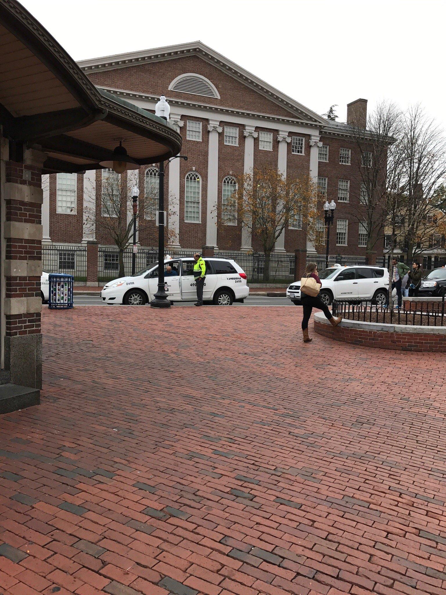 The Harvard Student-Led Walking Tour