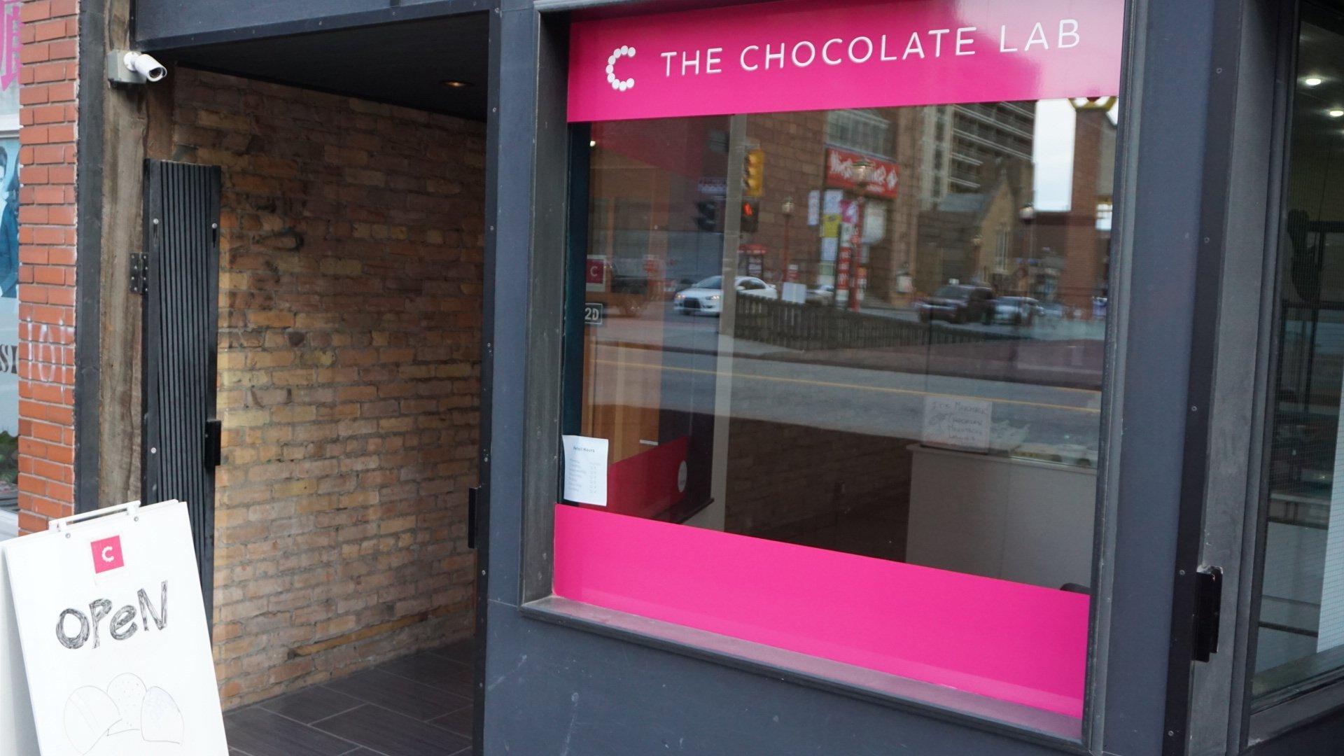 Chocolate Lab – Stephen Ave