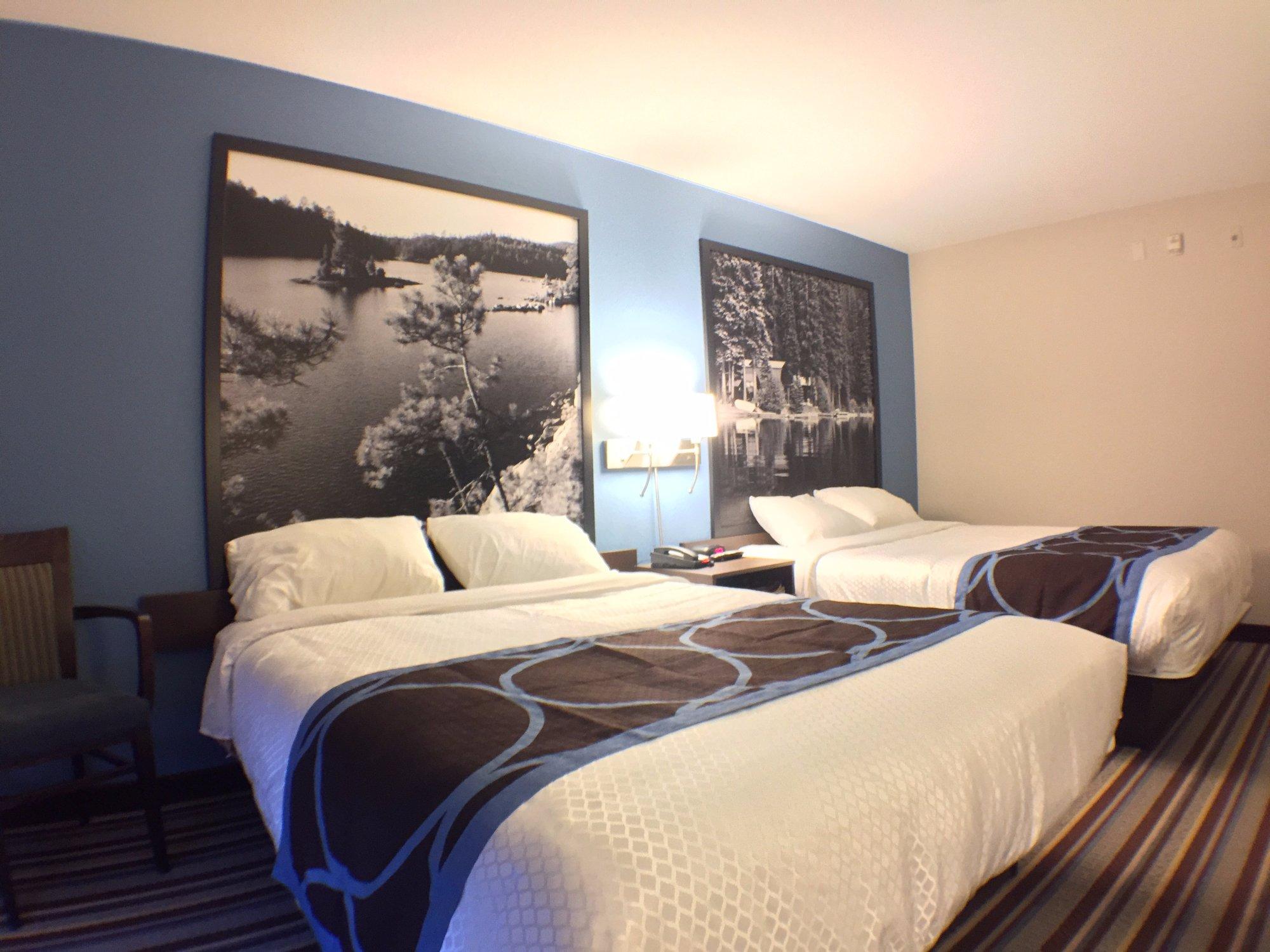 Super 8 By Wyndham Fort Frances