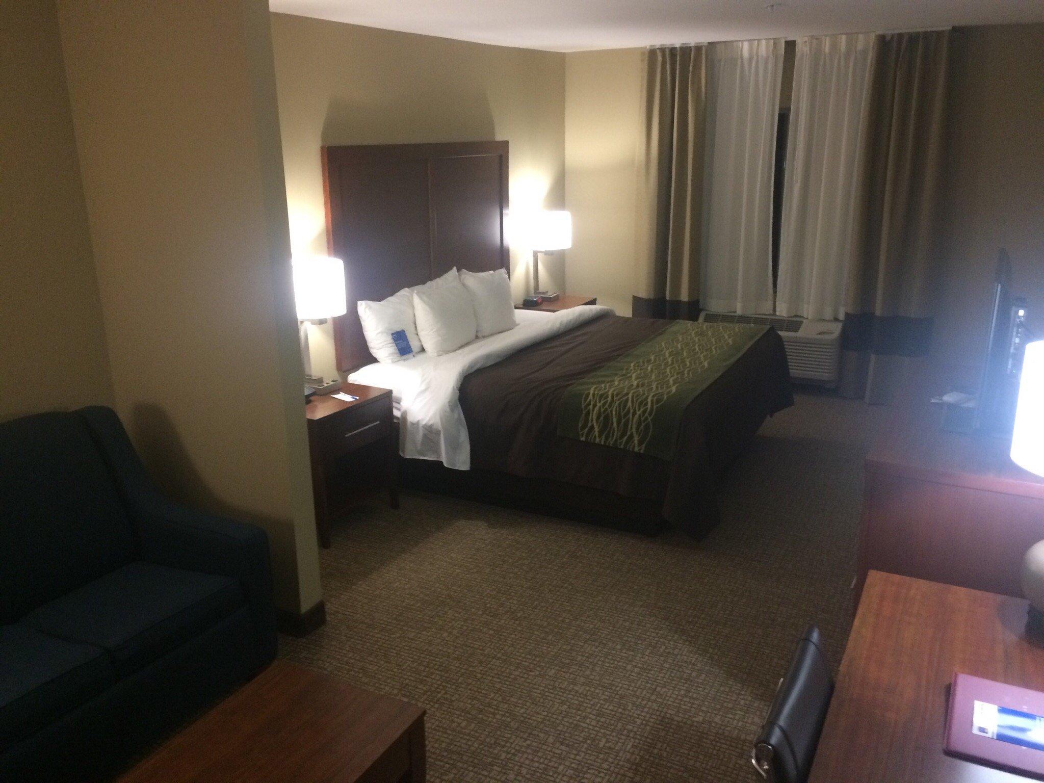 Comfort Inn & Suites