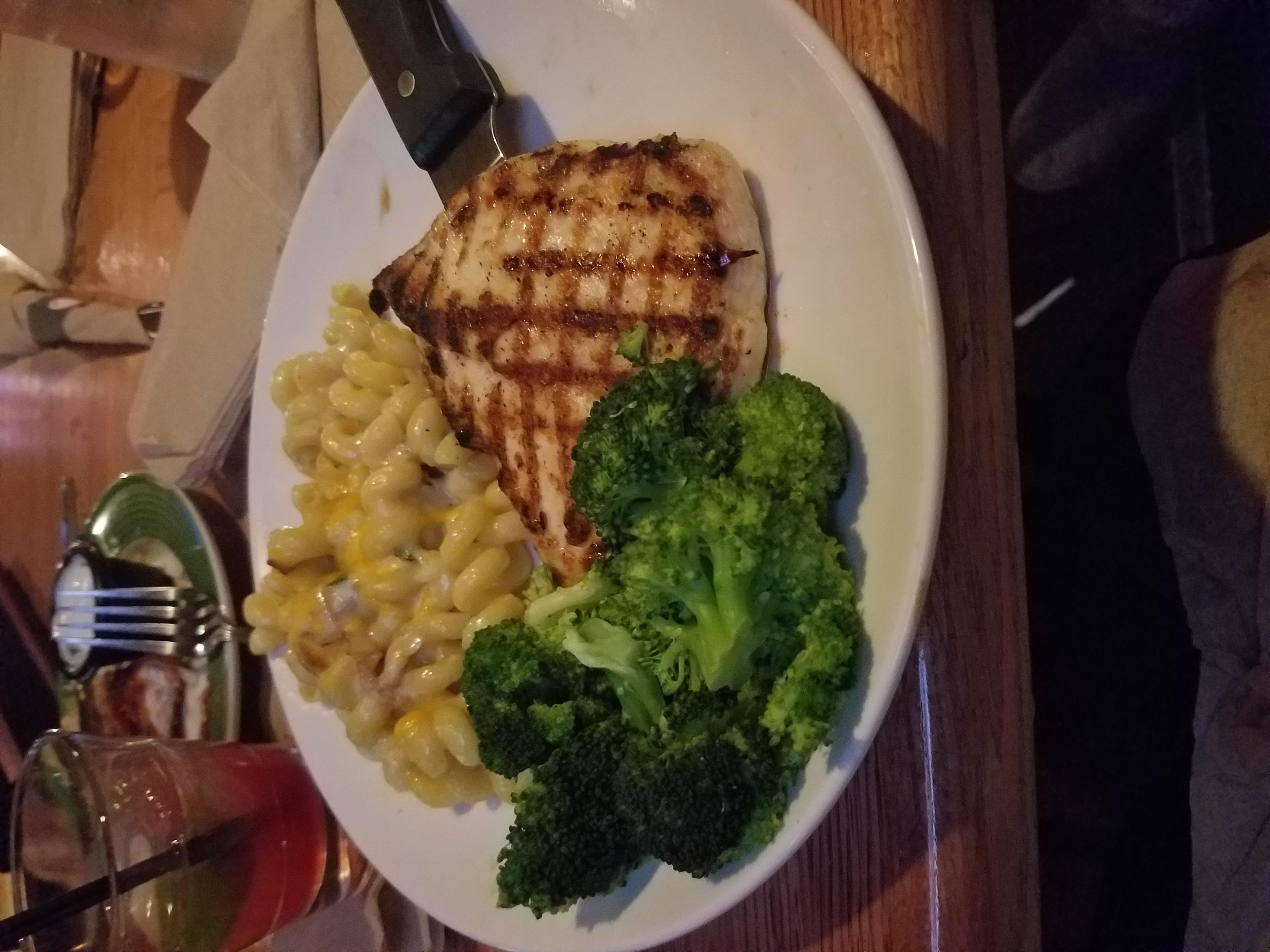 Applebee's Grill + Bar