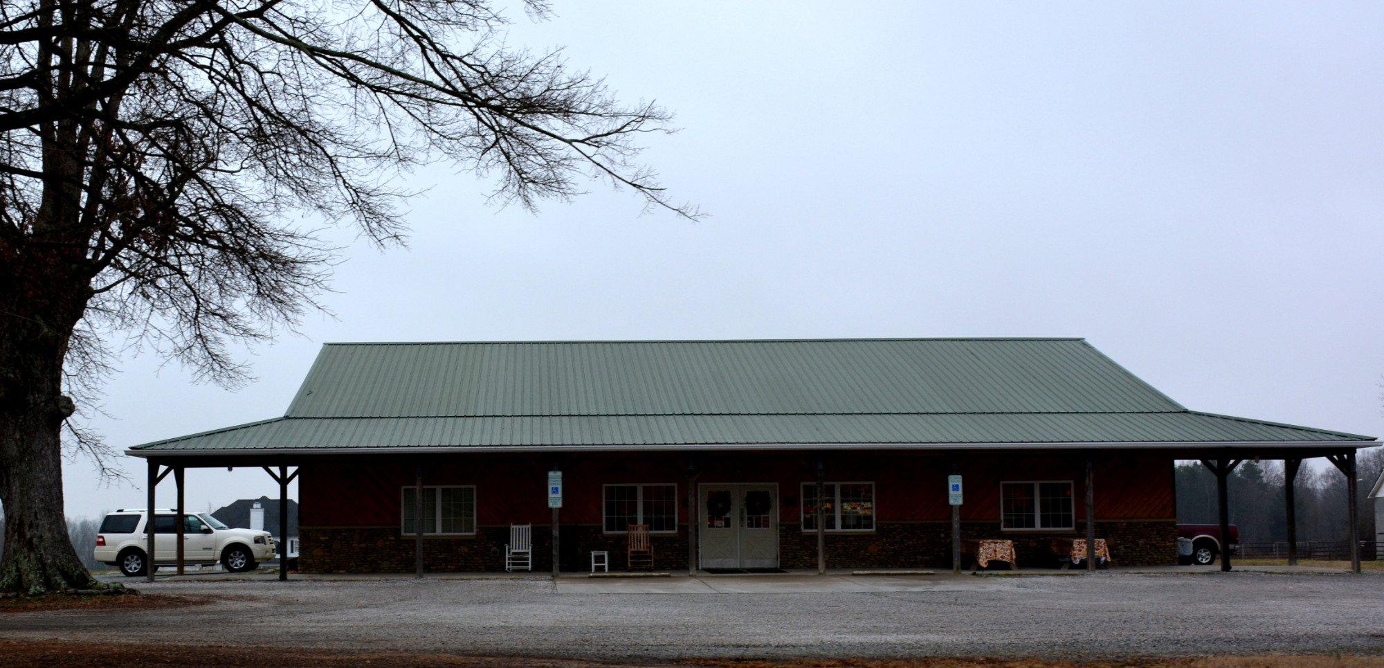 Mclaughlin's Farmhouse Country Store