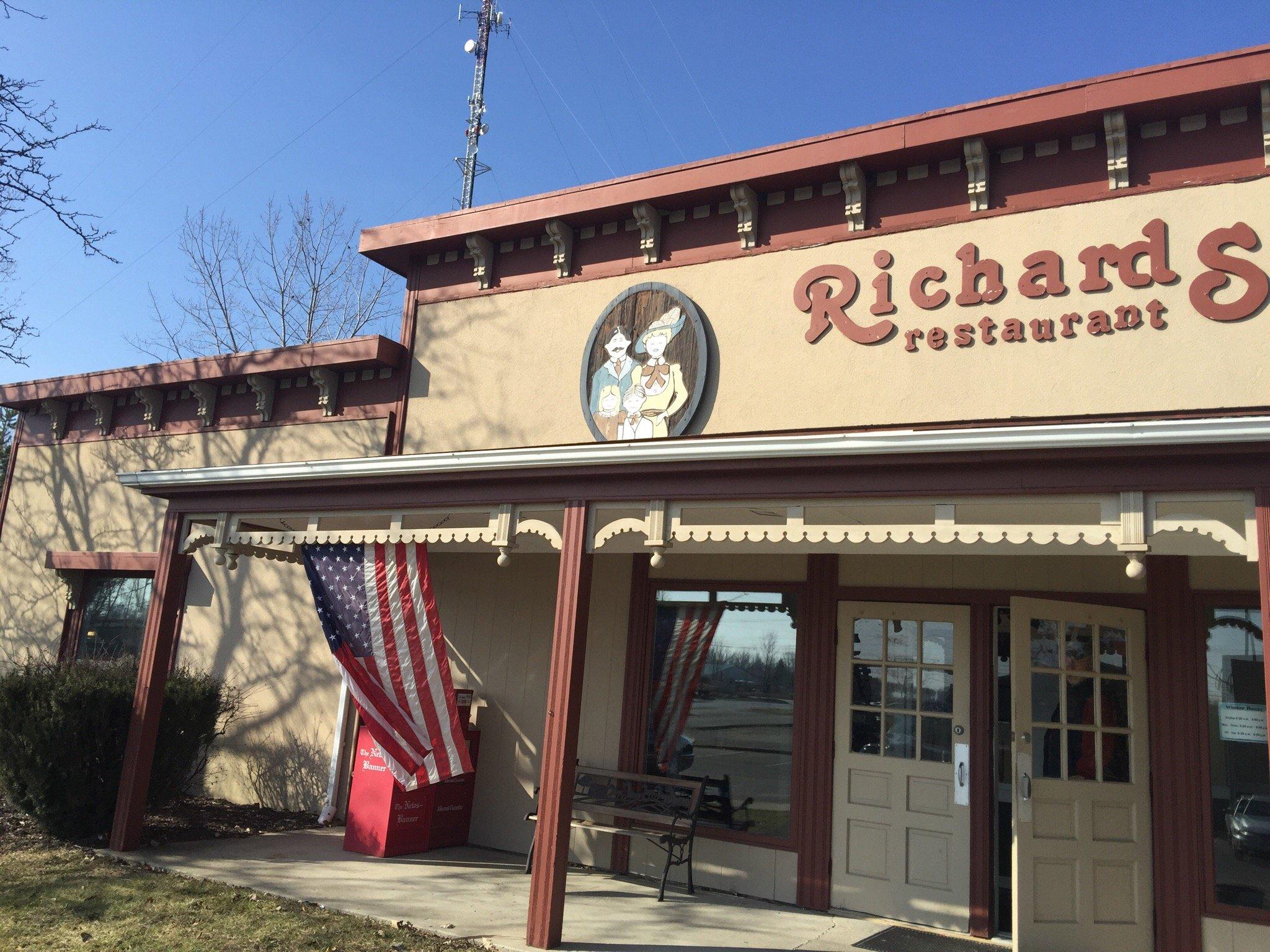 Richards Restaurant 