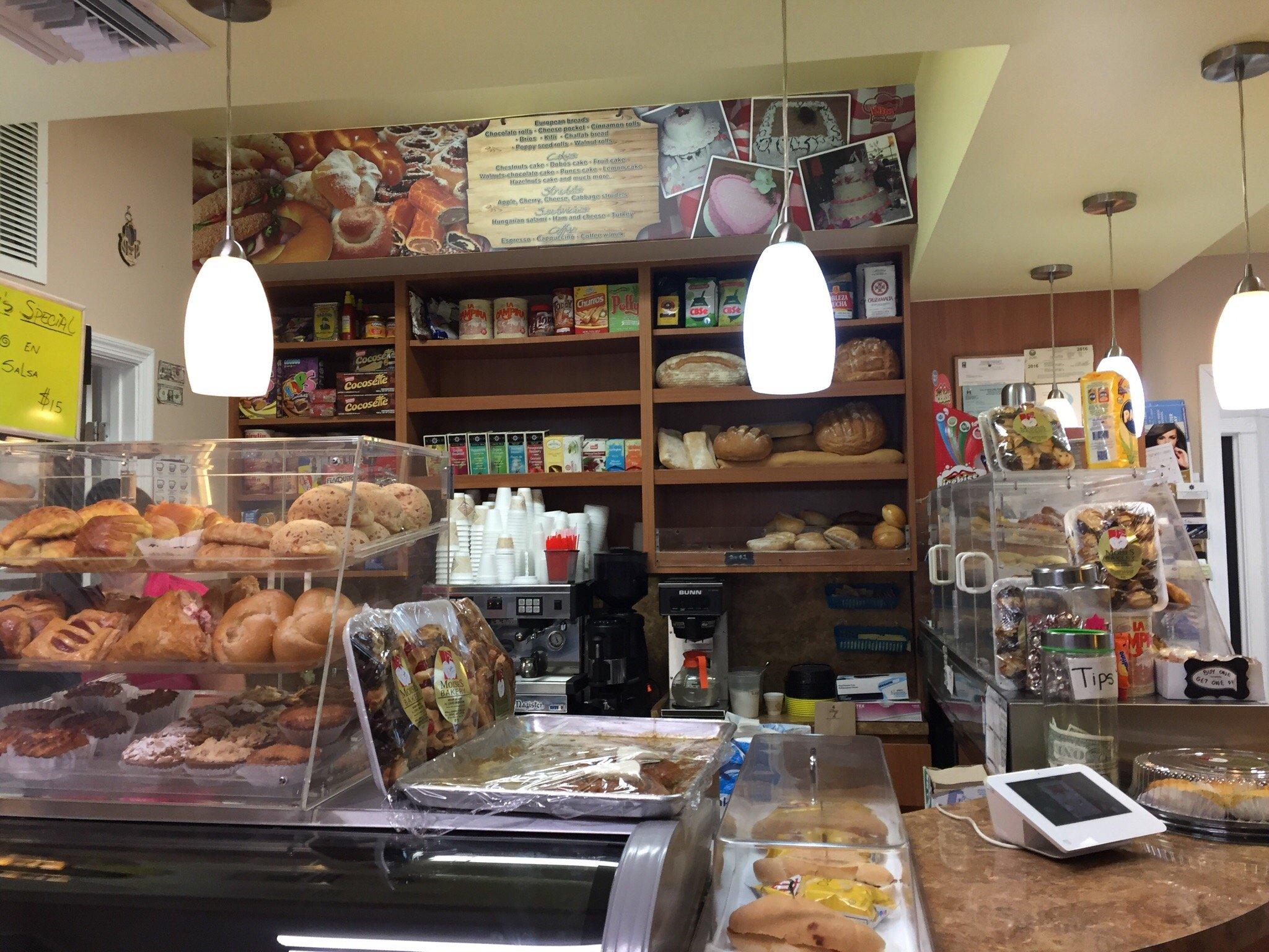 Moises Bakery - Hallandale