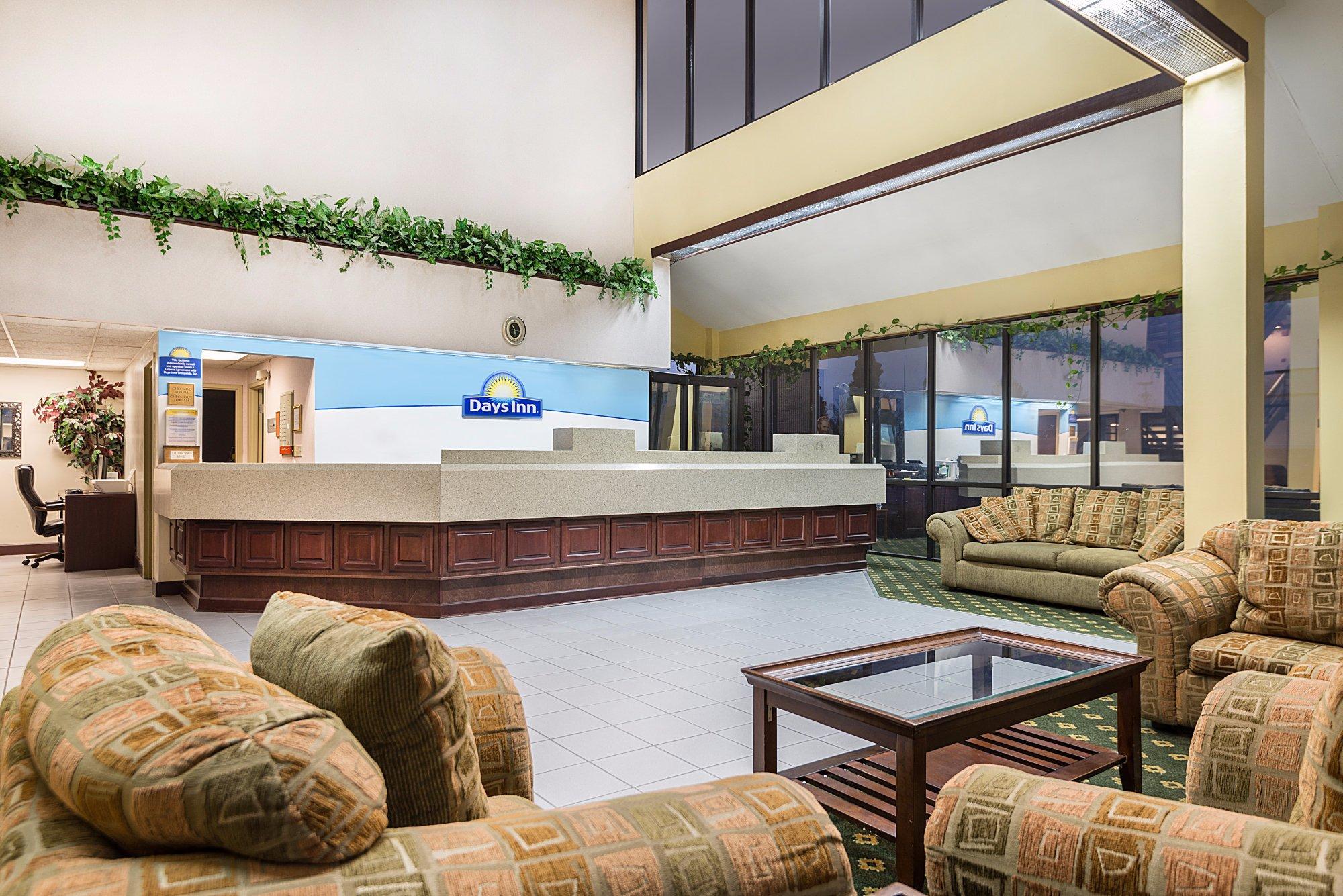 Days Inn By Wyndham Indianapolis Northeast