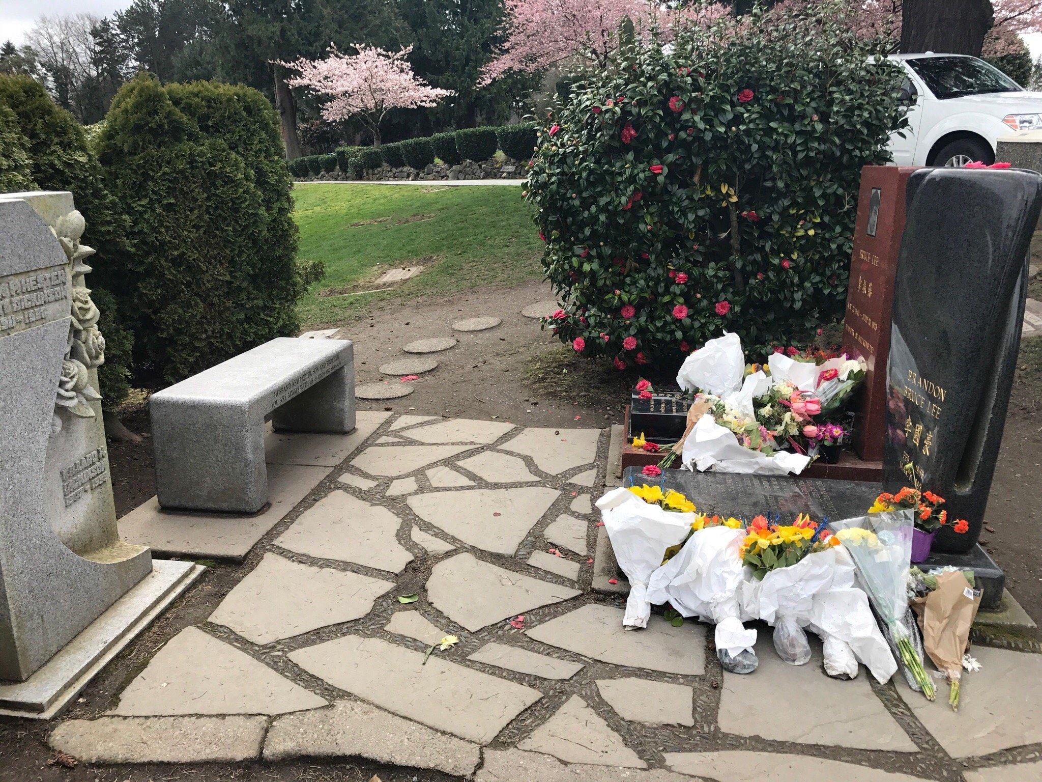 Bruce Lee Grave Site