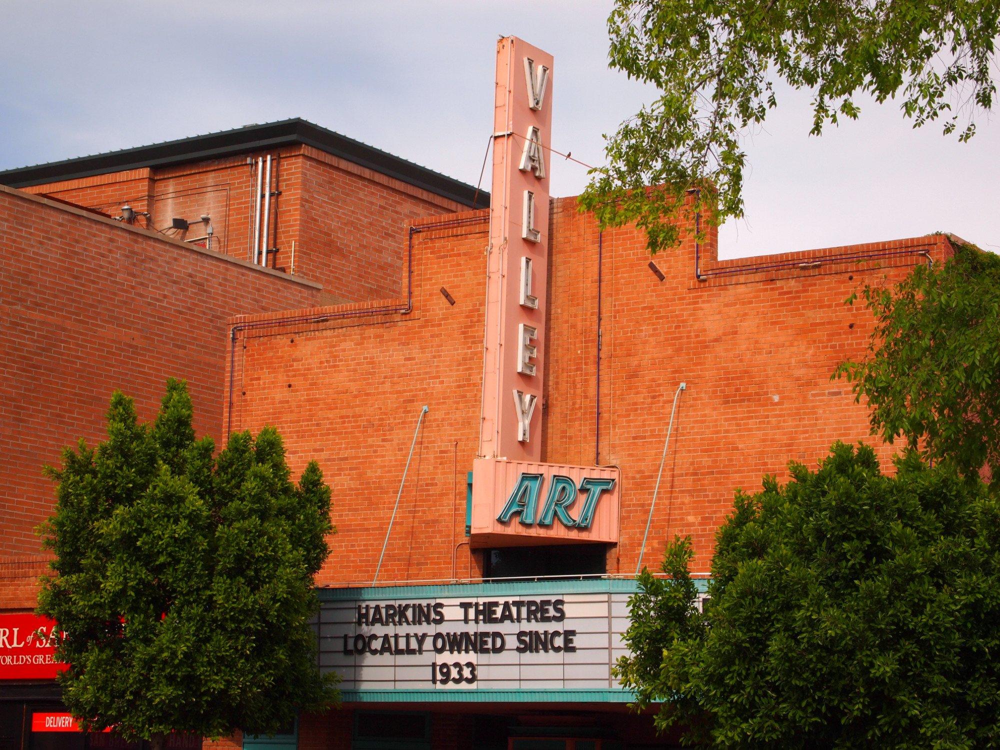 Harkins Valley Art Theatre