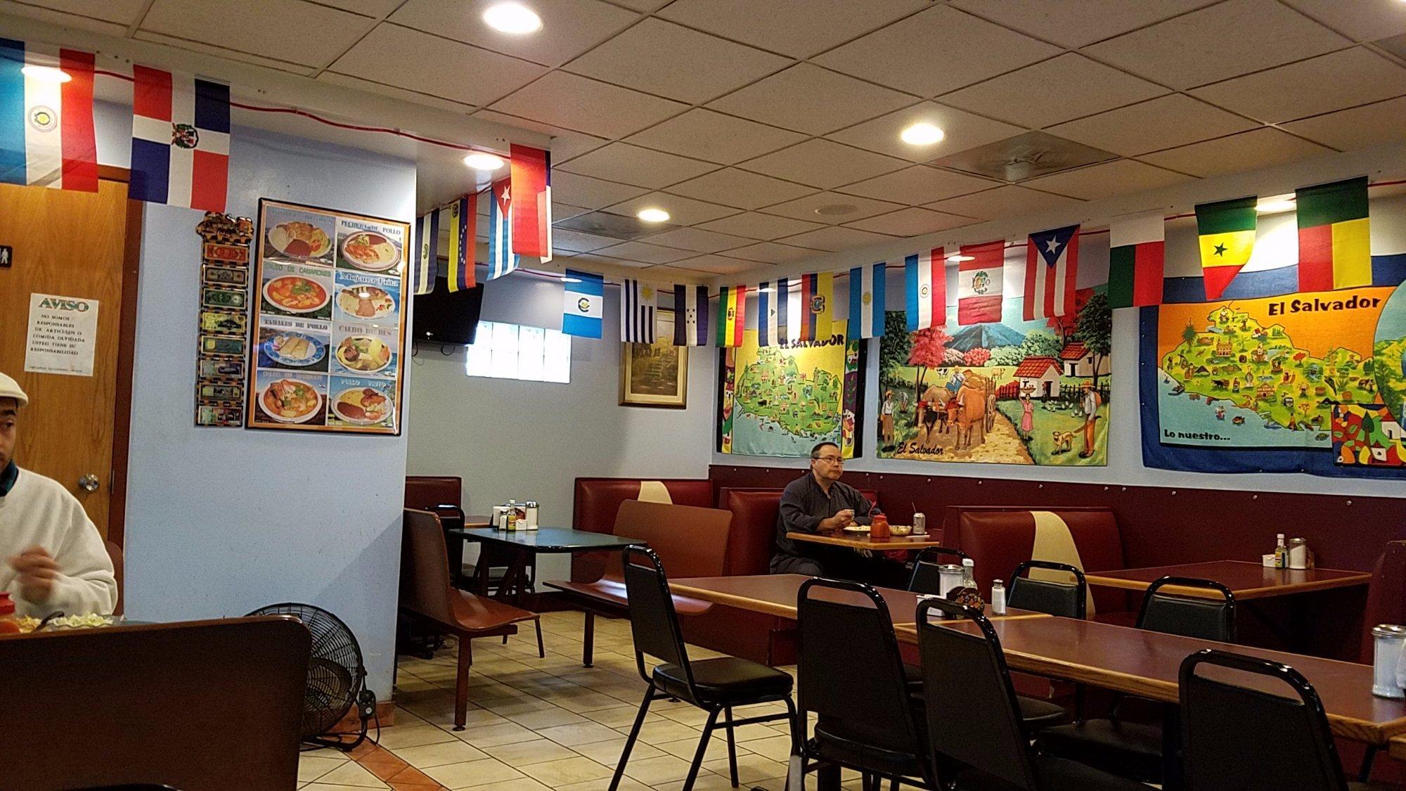 Pupusería y Restaurante Salvadoreño