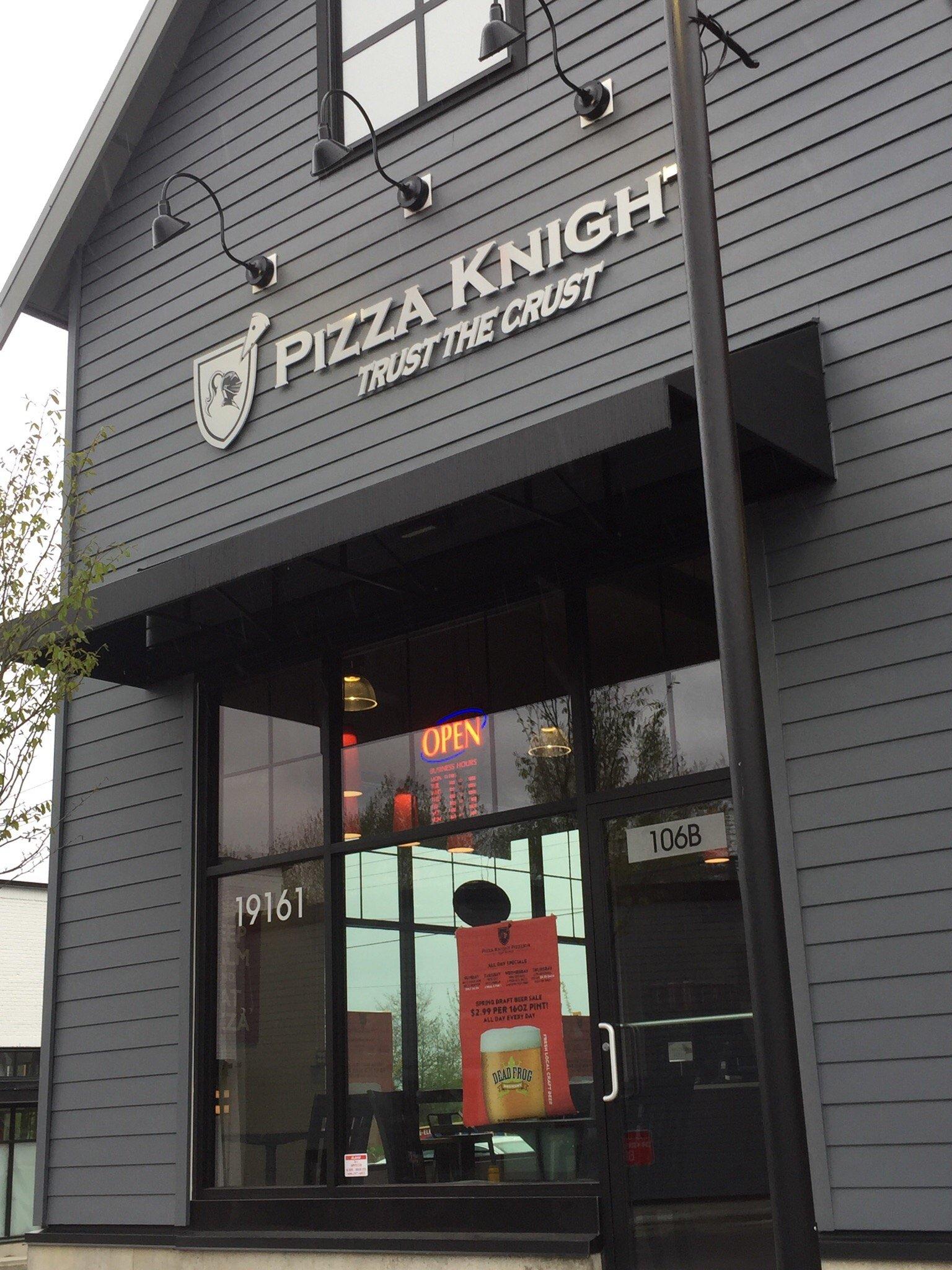 Pizza Knight