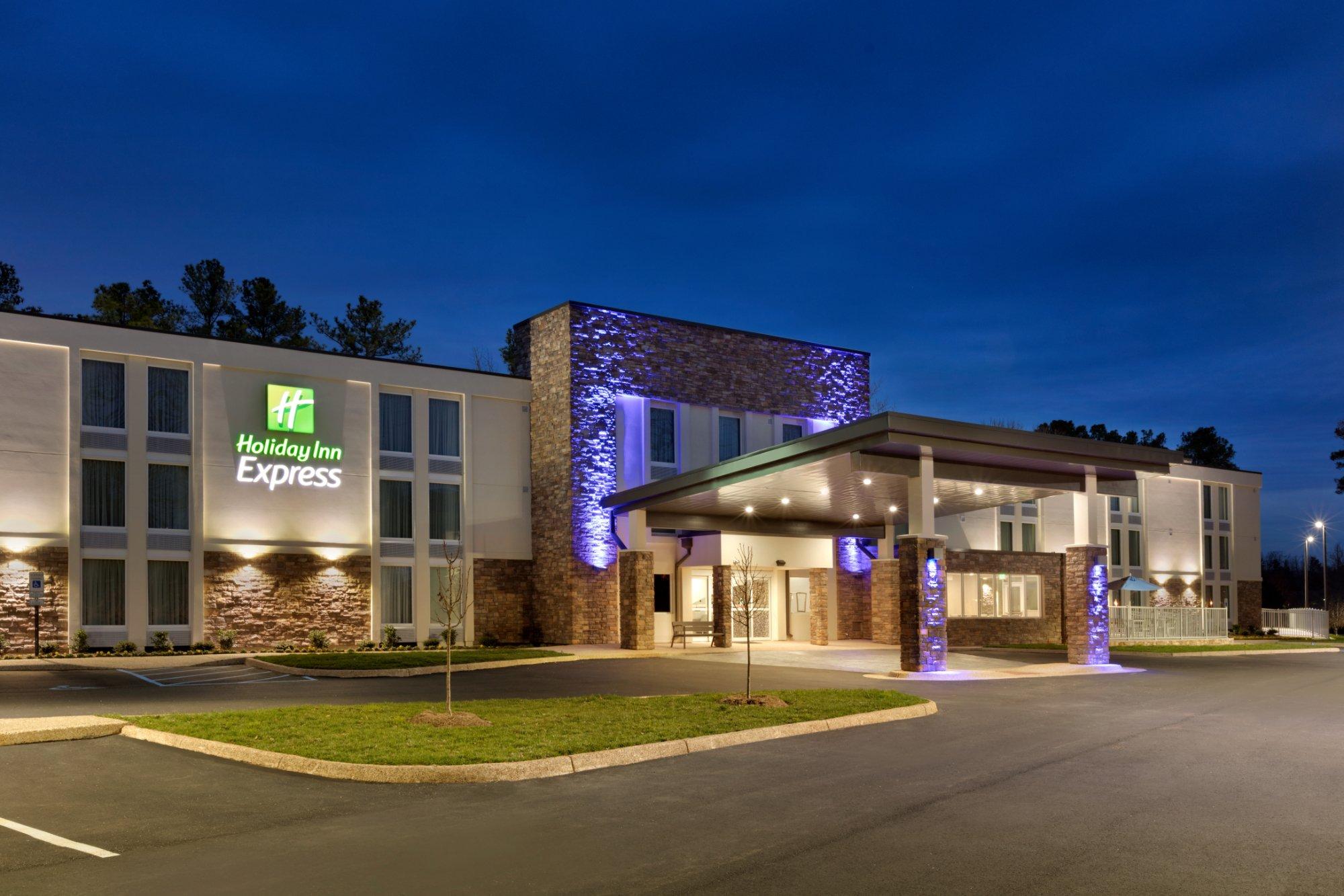 Holiday Inn Express Williamsbrg Busch Gardens Area, an IHG Hotel