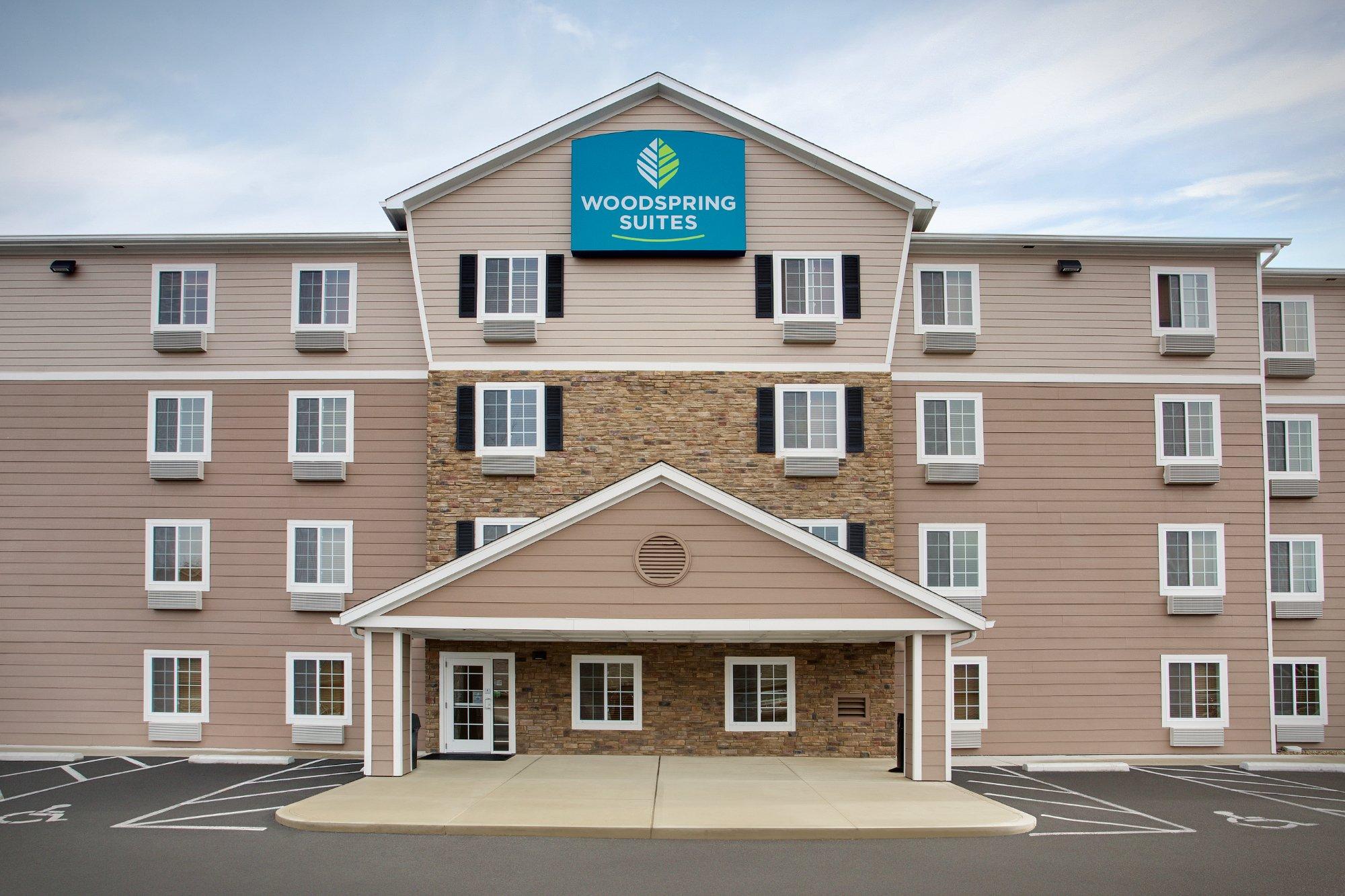 WoodSpring Suites Columbus North I-270