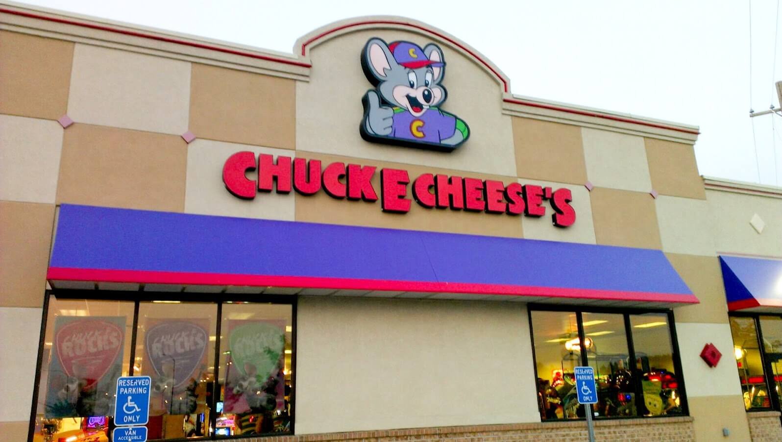 Chuck E Cheese's