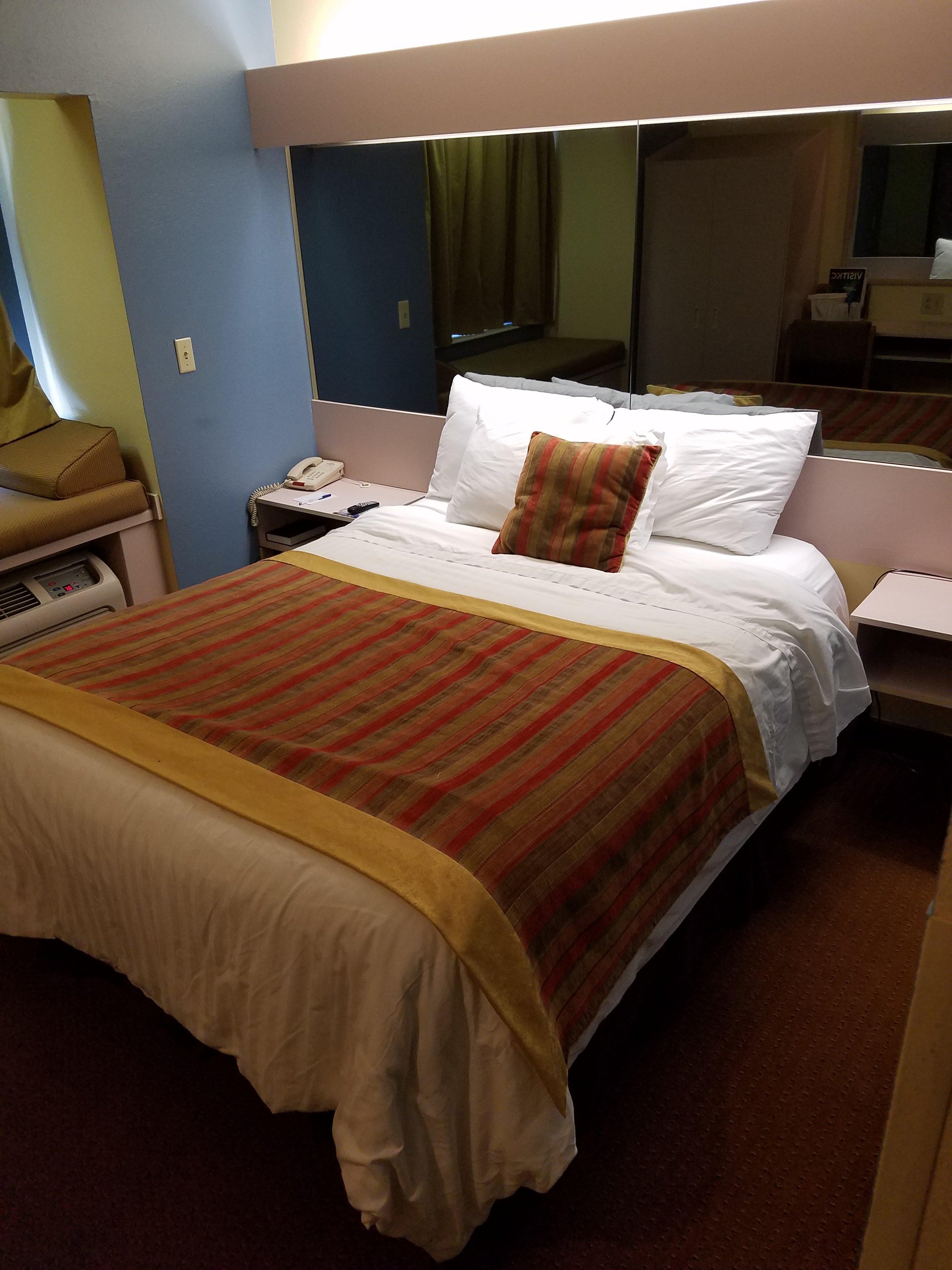 Microtel Inn & Suites By Wyndham Kansas City Airport