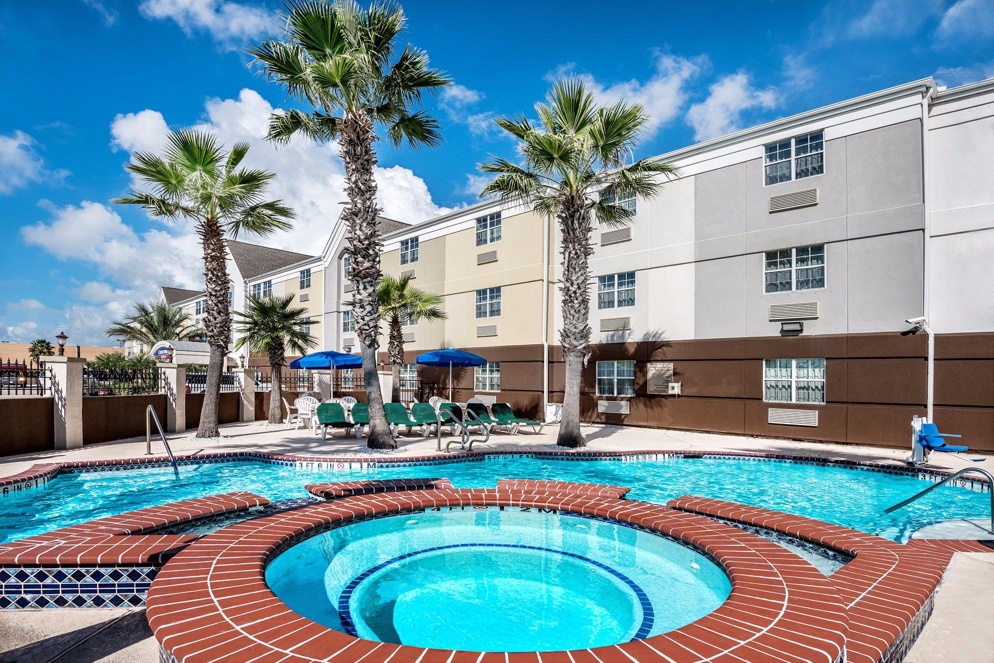 Candlewood Suites Galveston, An IHG Hotel