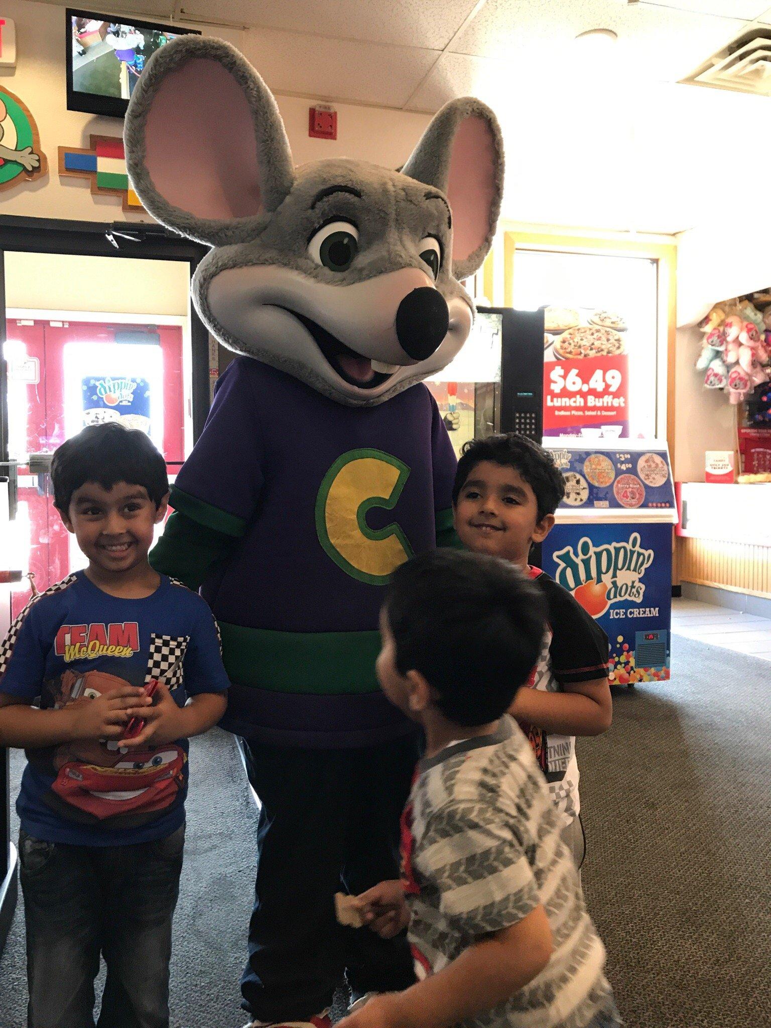 Chuck E Cheese's