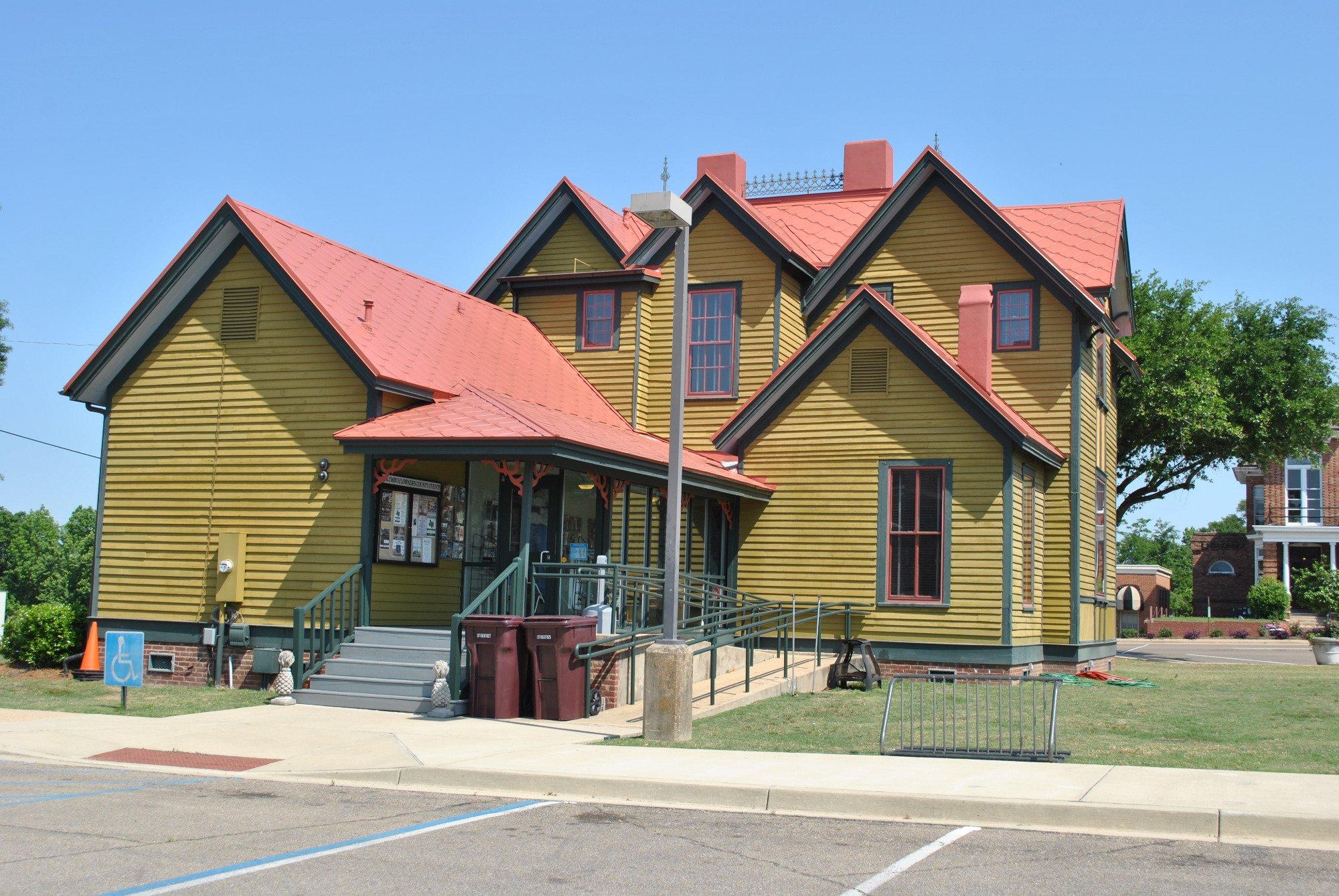 Tennessee Williams Welcome Center