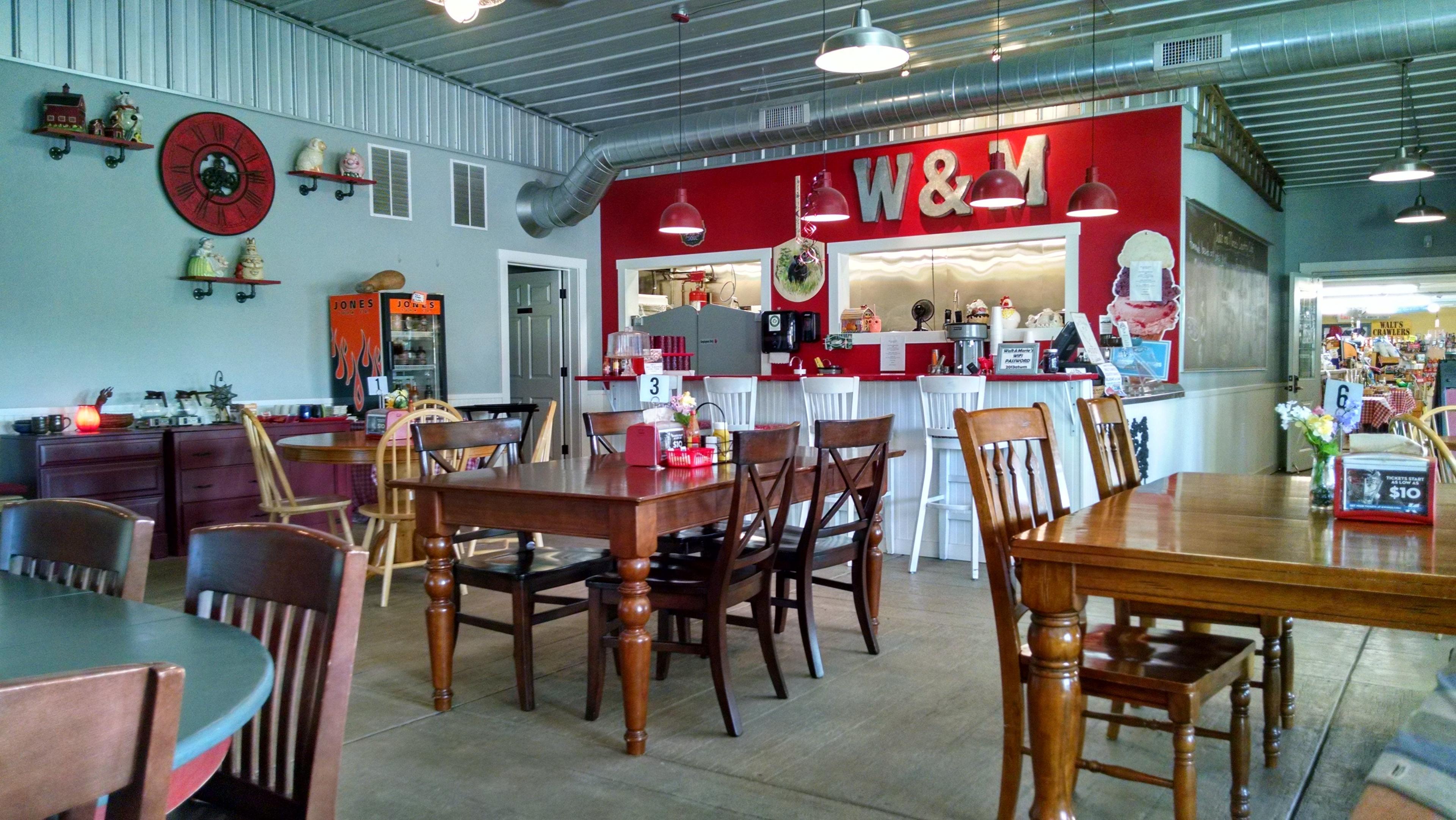 Walt & Marie's Country Market & Cafe