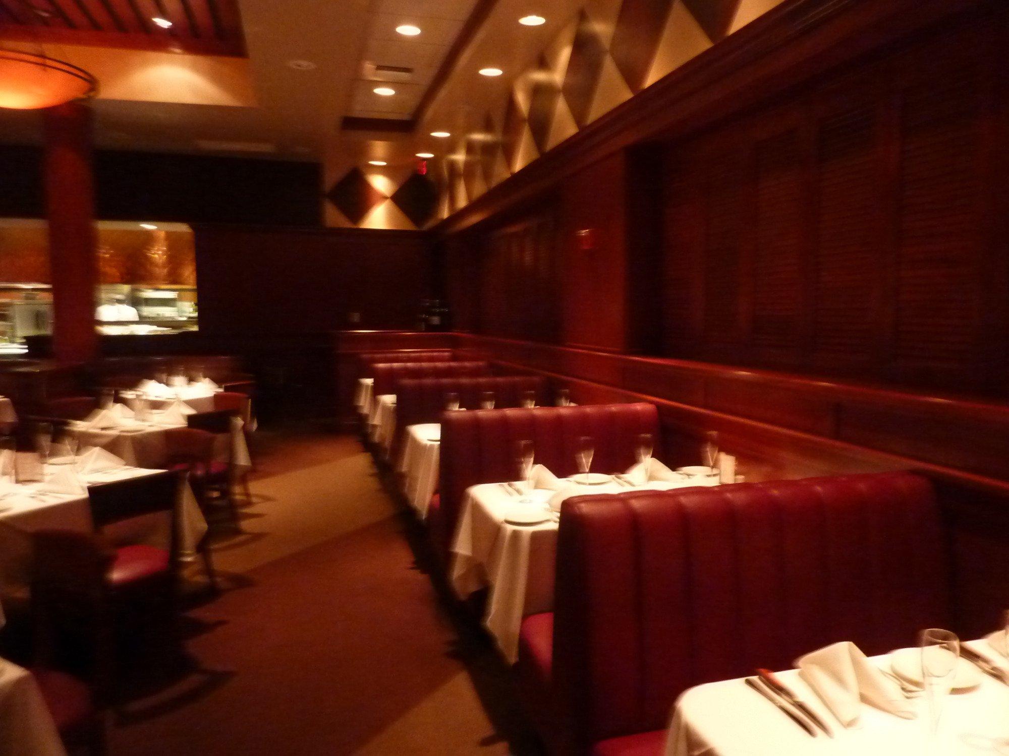 Fleming’s Prime Steakhouse & Wine Bar