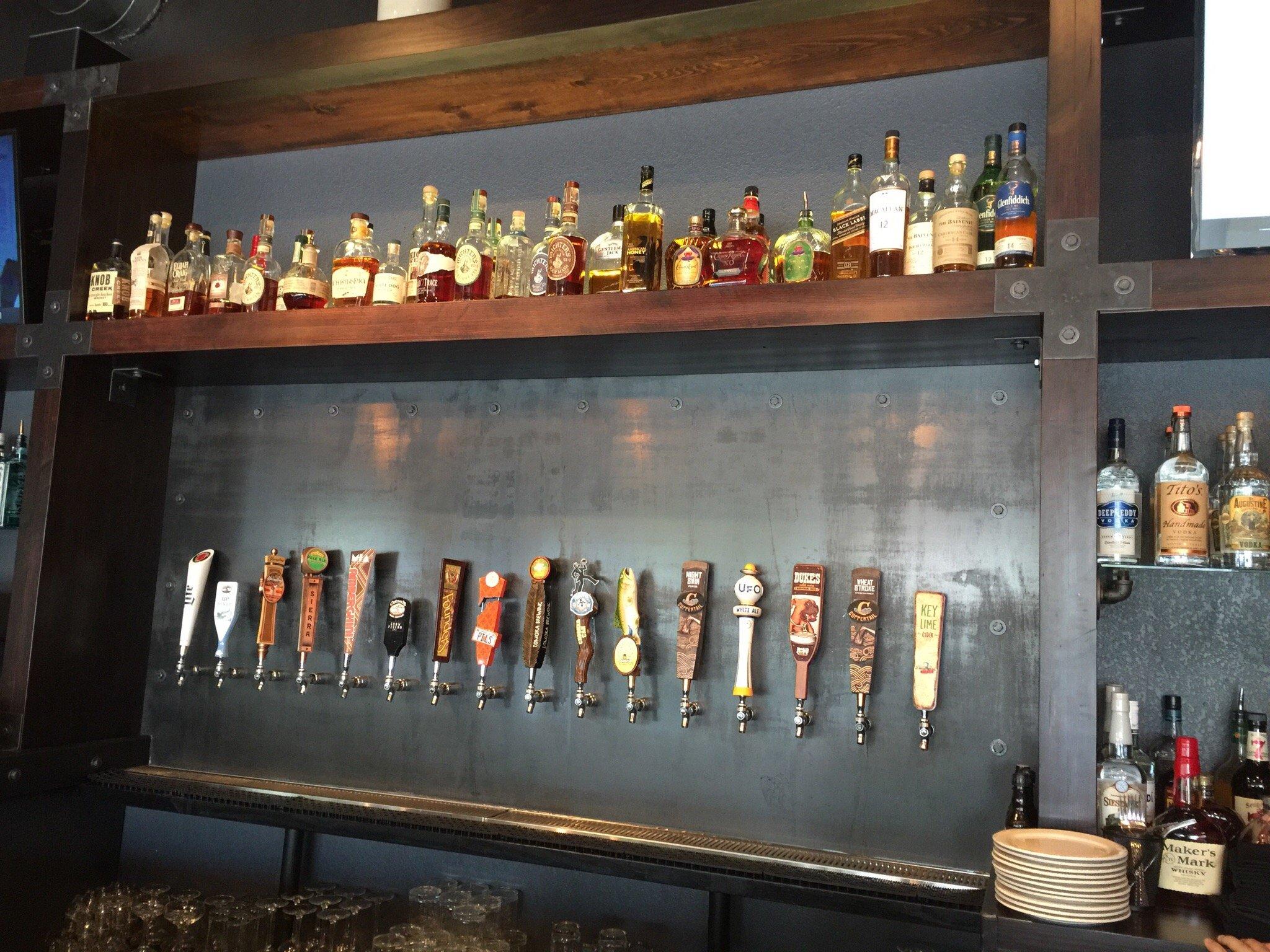 The District Eatery Tap & Barrel