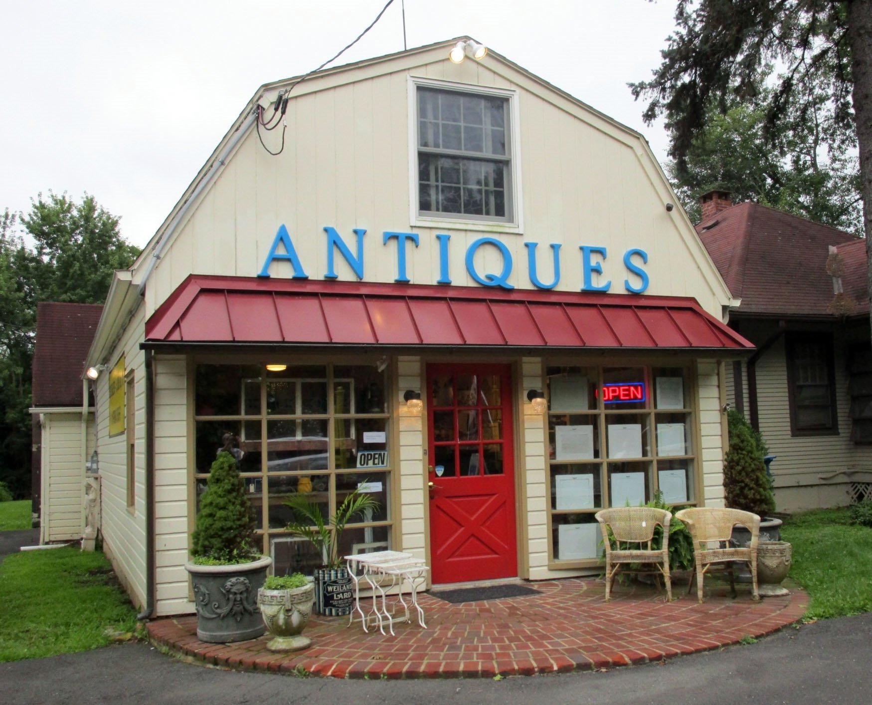 New Hope Antiques Center